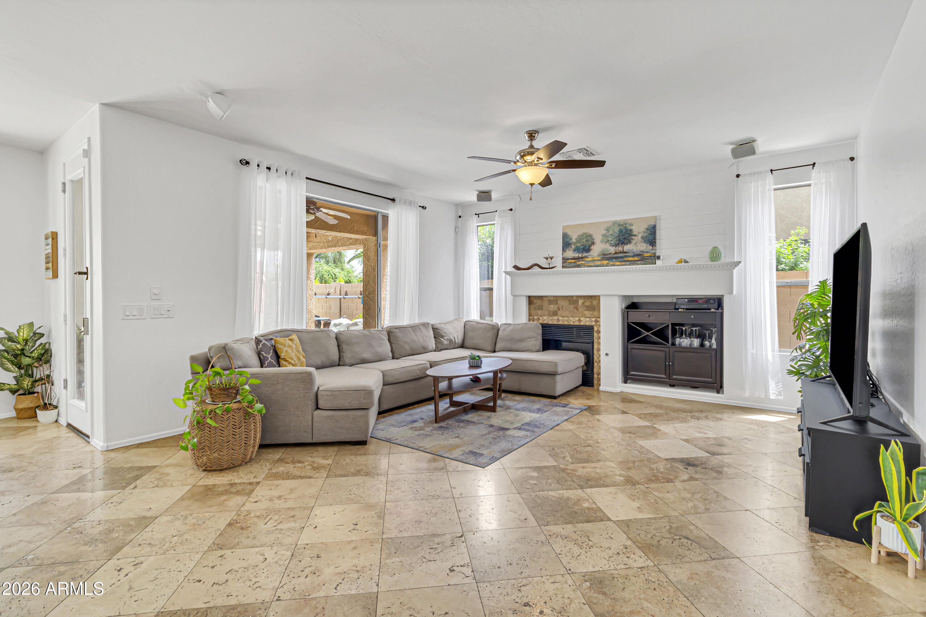 382 W INDIGO Drive