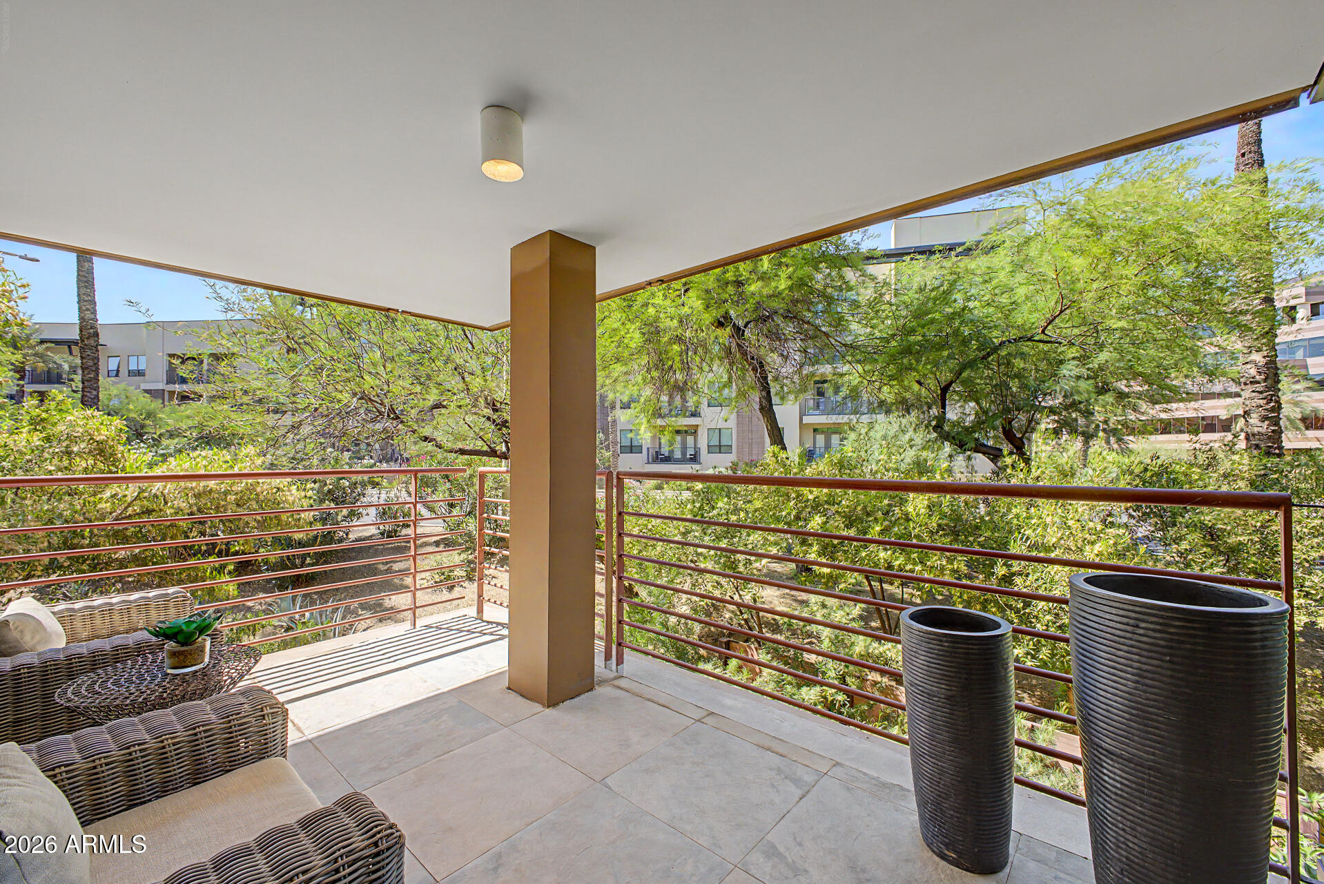 7131 E RANCHO VISTA Drive 2006