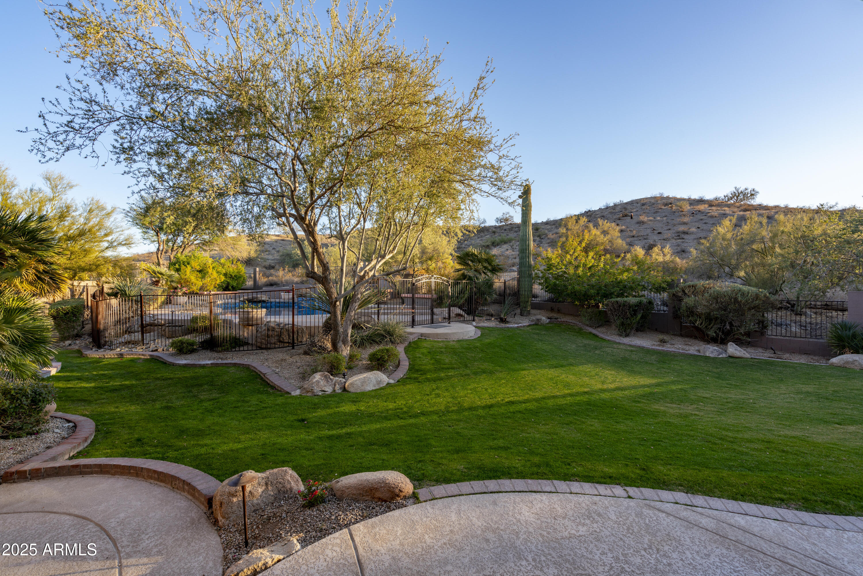 3439 E TONTO Drive