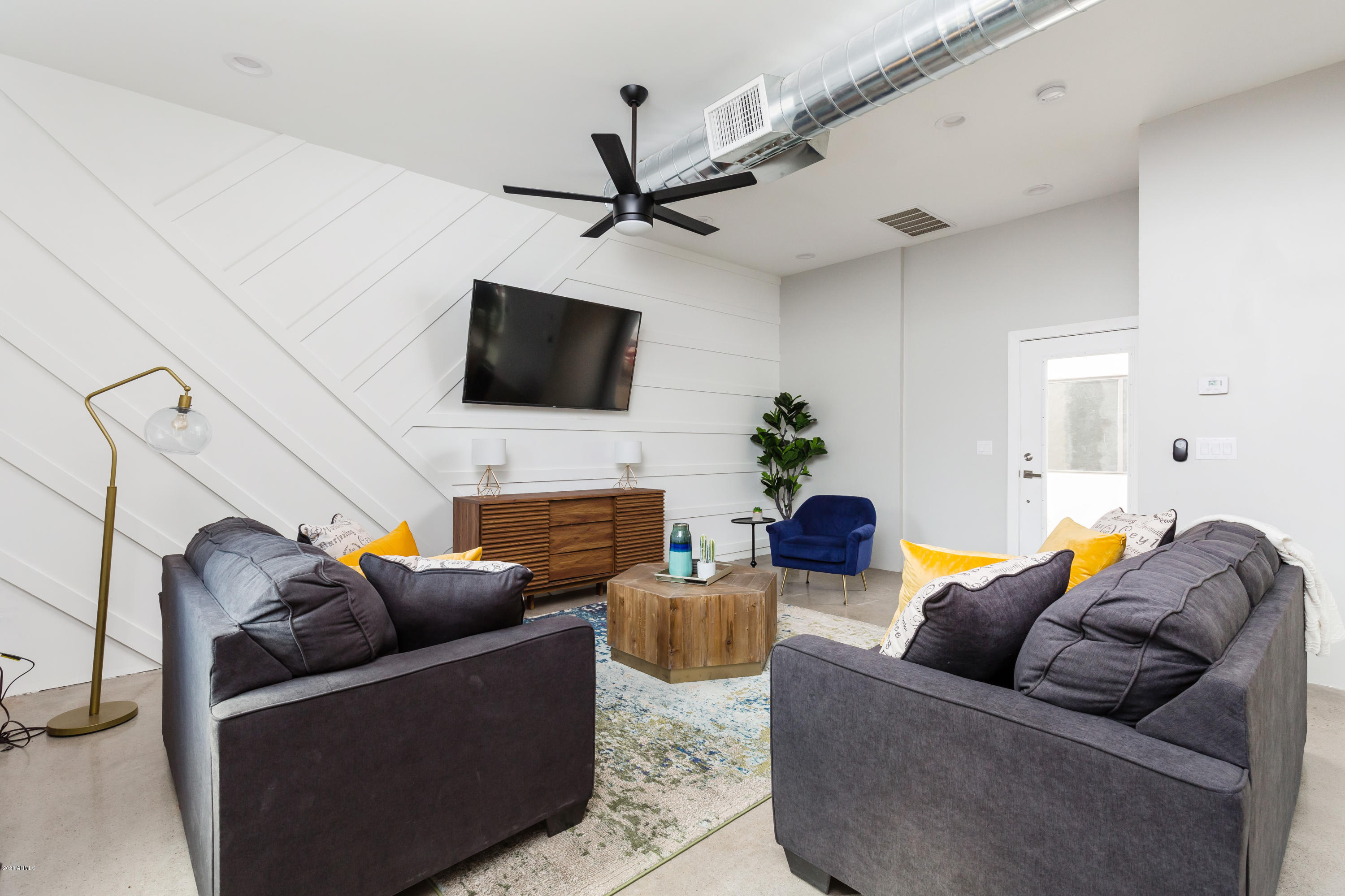 7505 E MAIN Street B