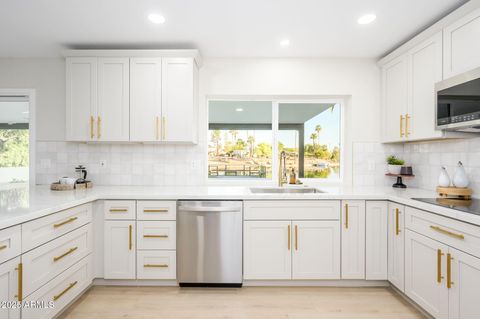 2552 S PLAYA -- Mesa AZ 85202