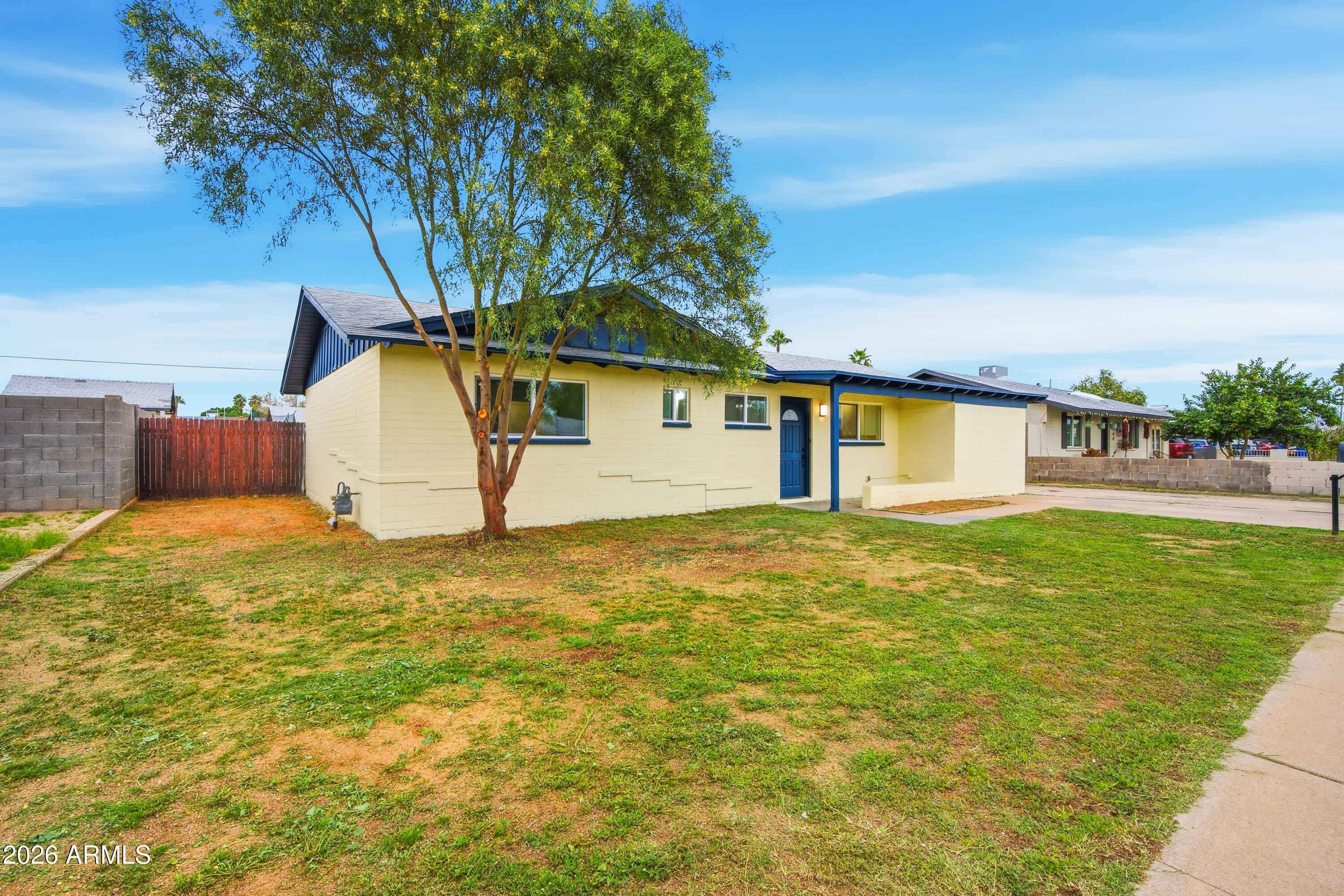 7136 E BRAMBLE Avenue