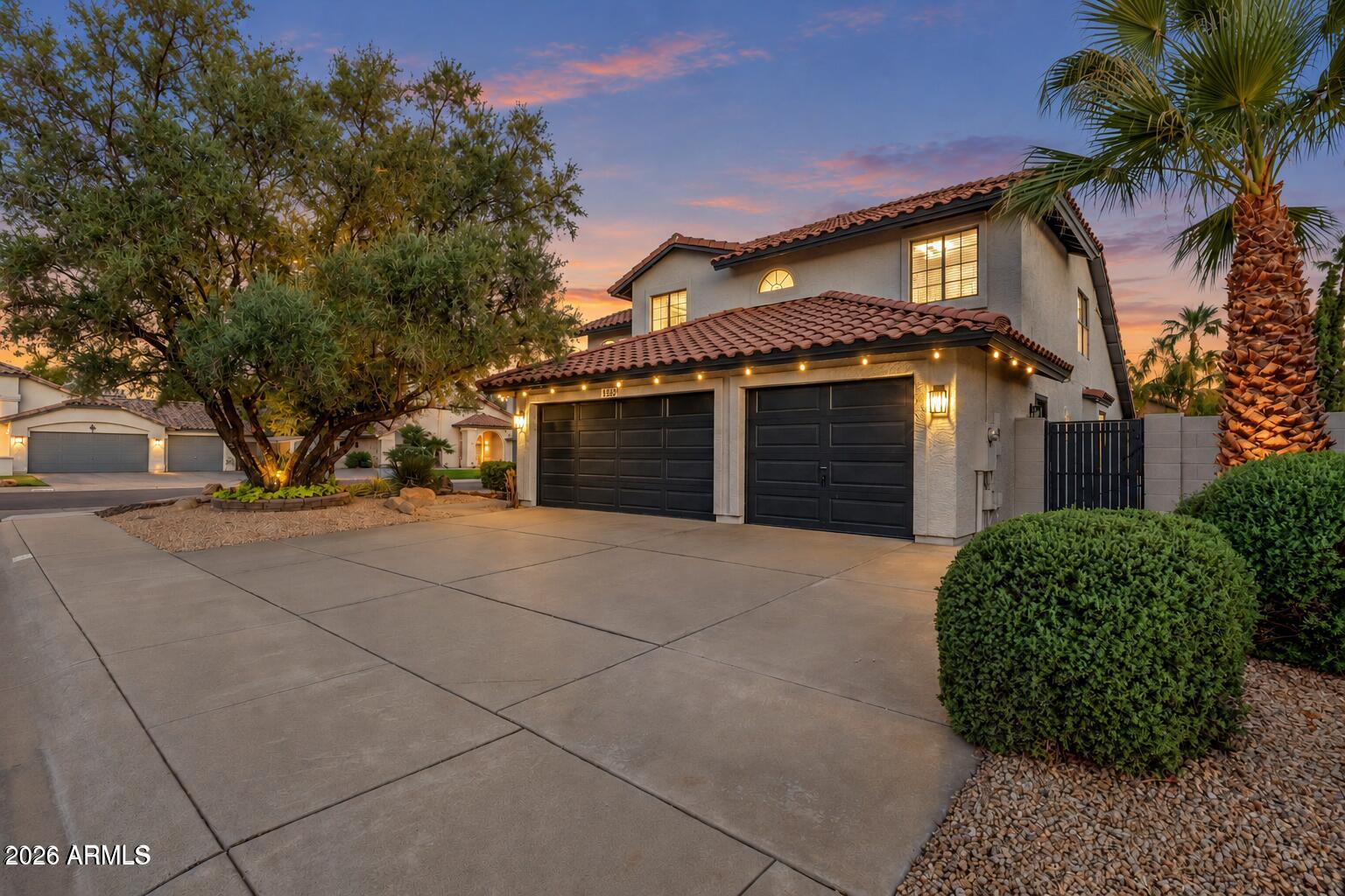 4509 E JANICE Way