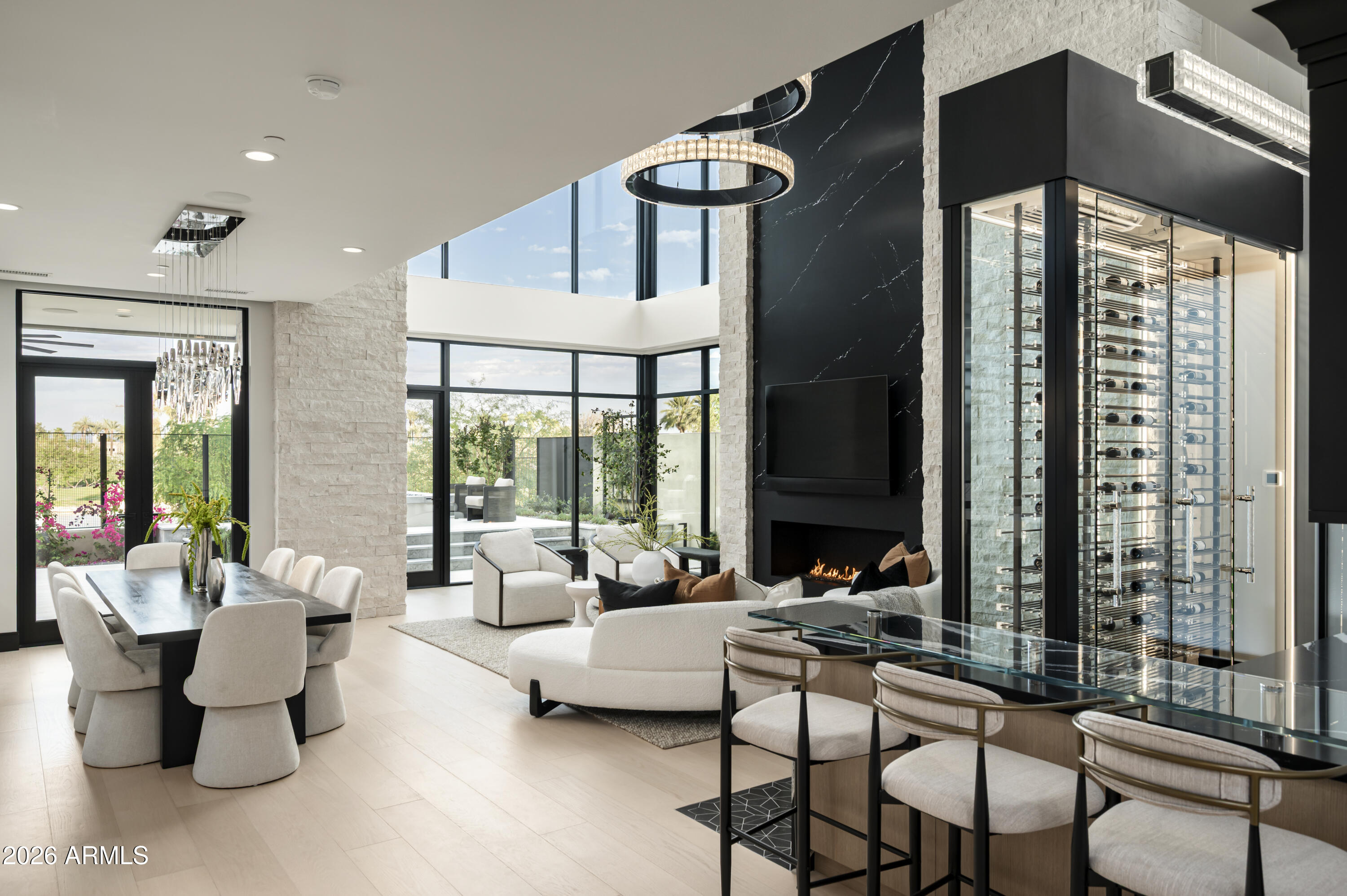 PHOENICIAN - Residential