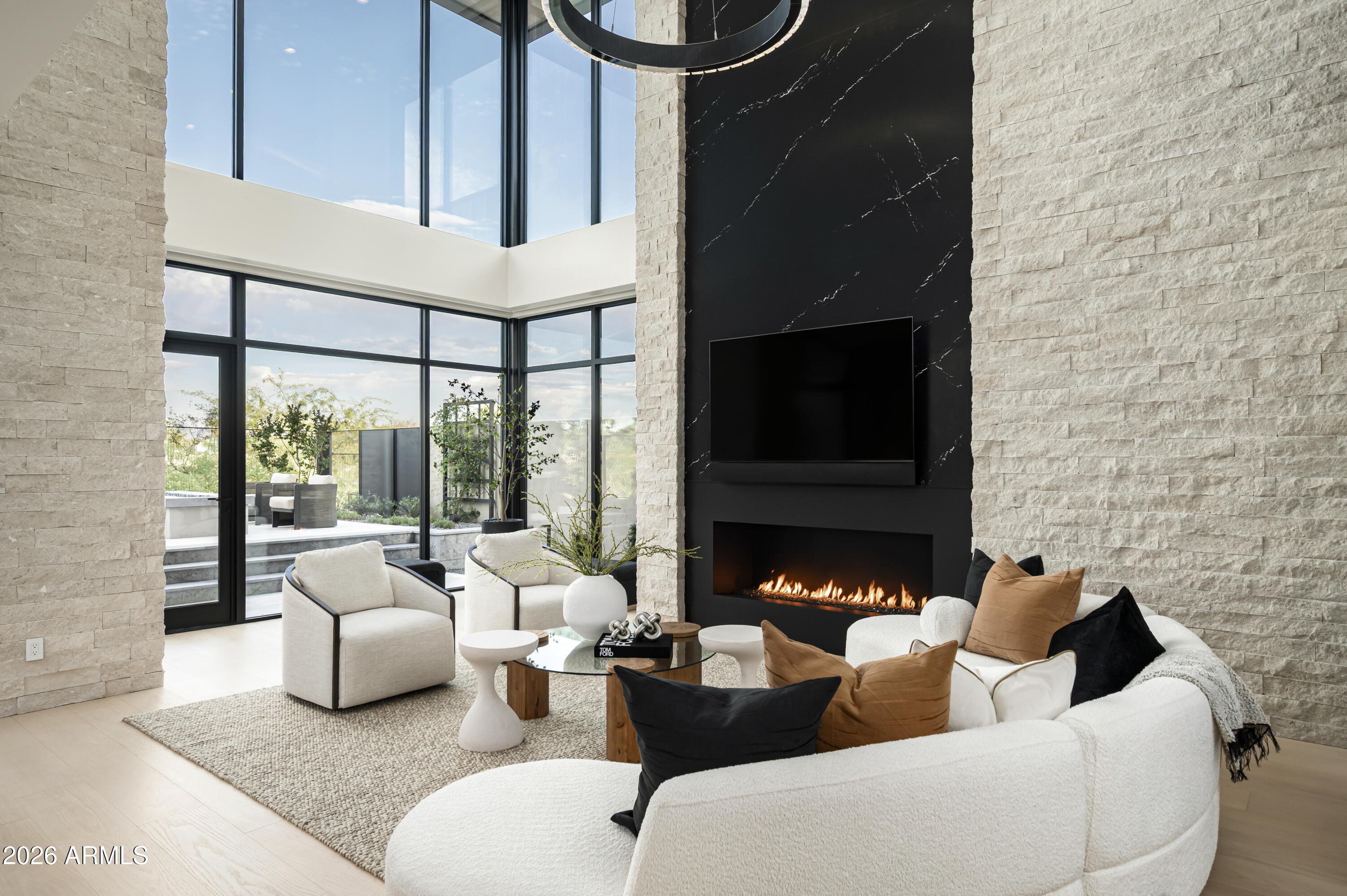 PHOENICIAN - Residential