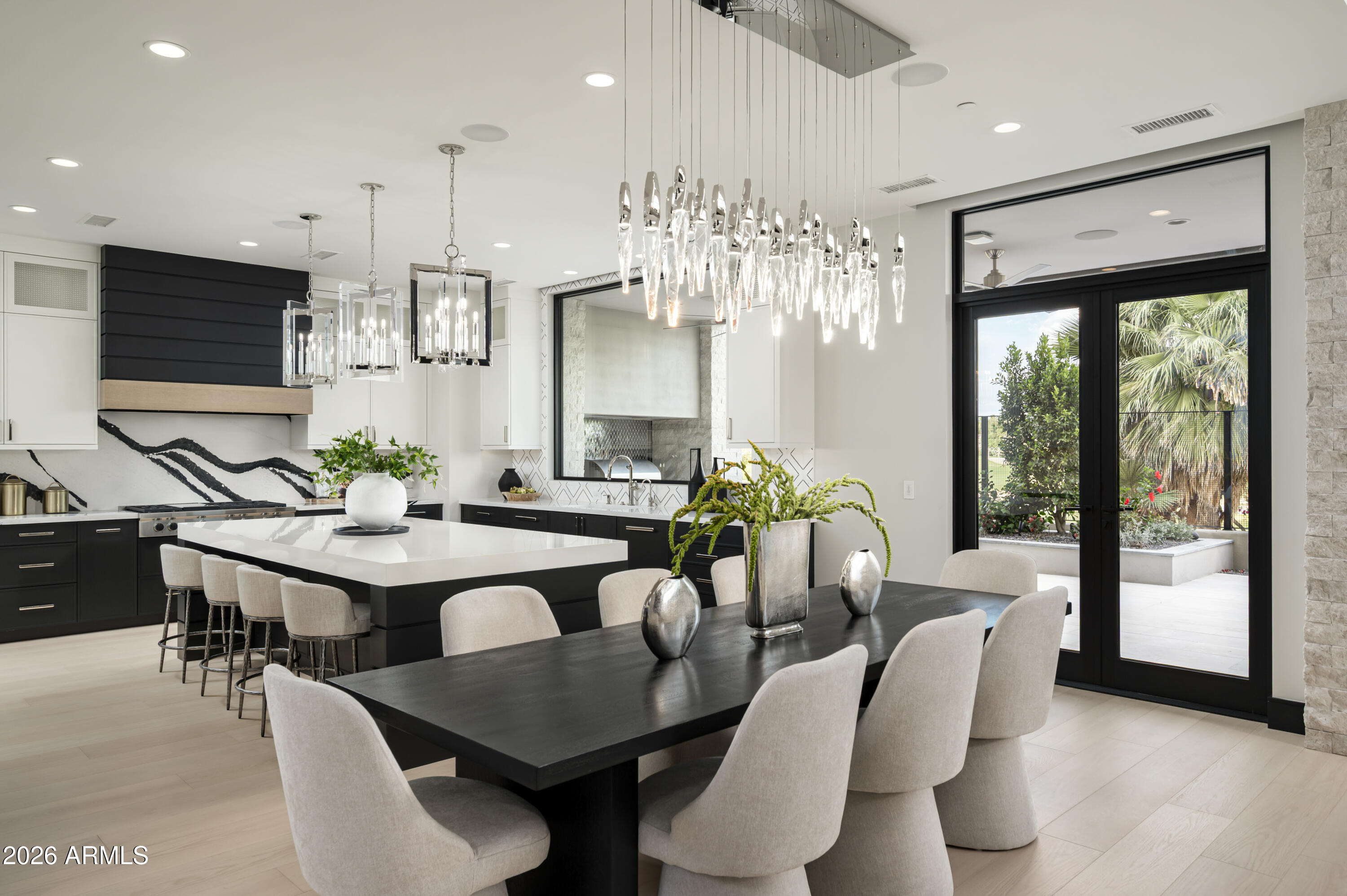 PHOENICIAN - Residential