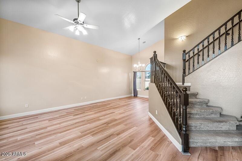 1691 W COMMERCE Avenue