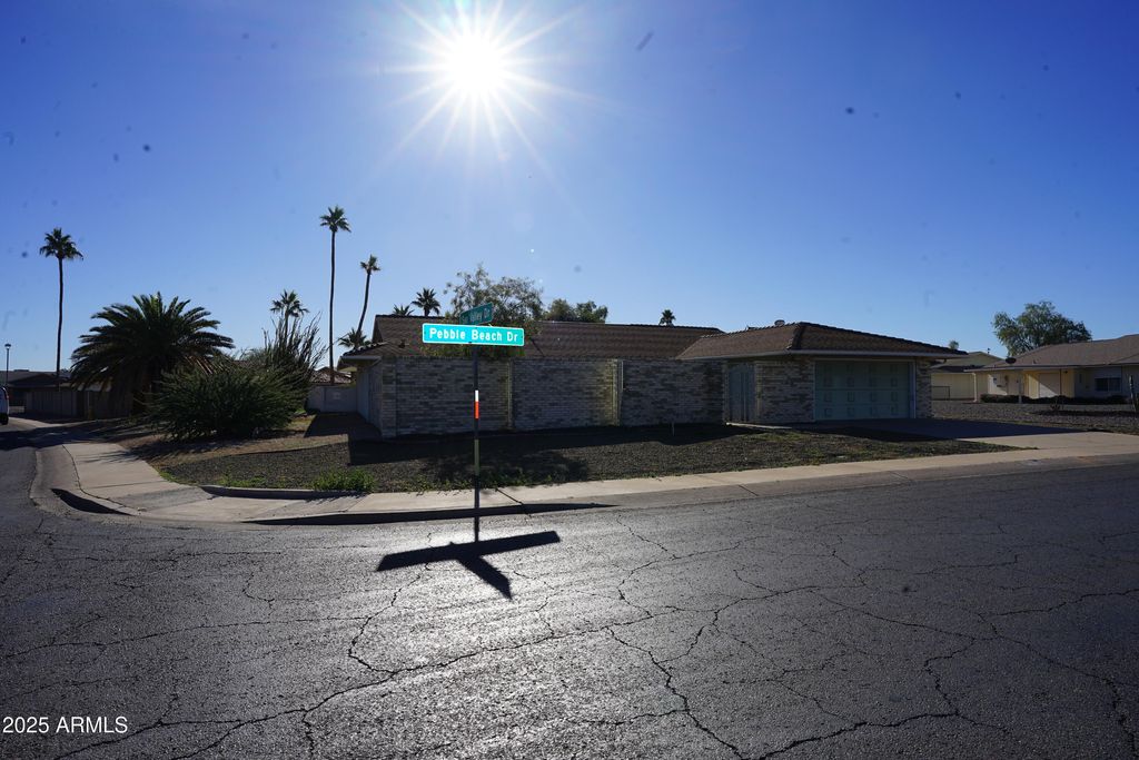 Photo of 9803 W Pebble Beach Drive, Sun City, AZ 85351 (MLS # 6958419)