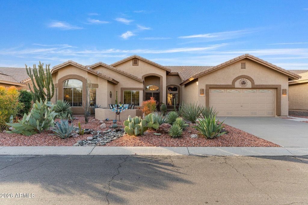 Photo of 5048 S Nighthawk Drive, Gold Canyon, AZ 85118 (MLS # 6975988)