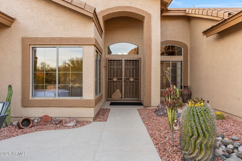 Photo of 5048 S Nighthawk Drive, Gold Canyon, AZ 85118 (MLS # 6975988)