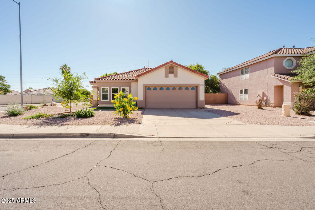 8221 E Posada Avenue