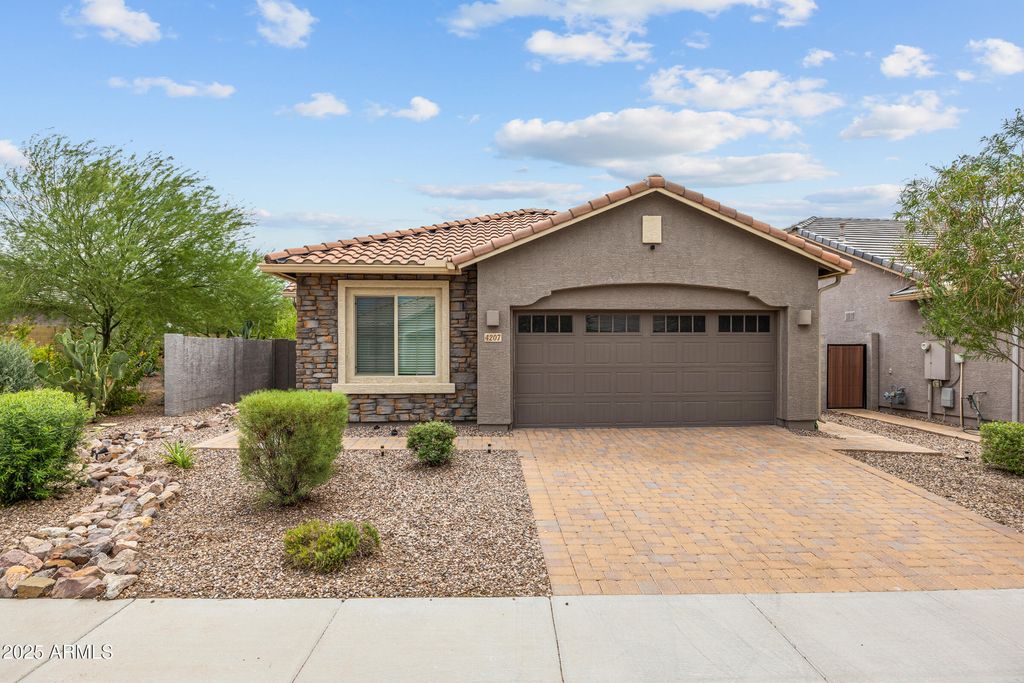 Photo of 4207 W Bradshaw Creek Lane, New River, AZ 85087 (MLS # 6911155)