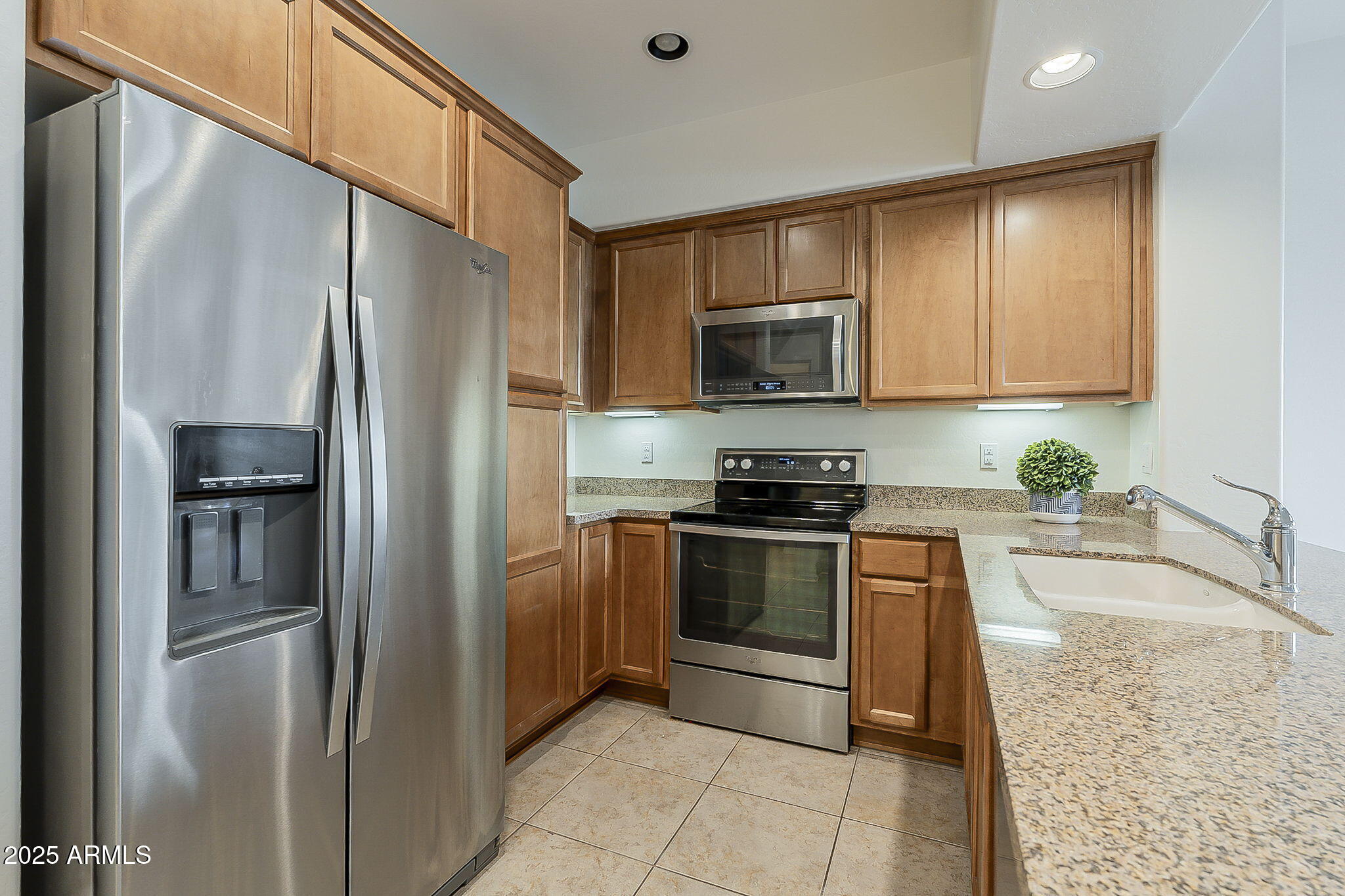 3935 E ROUGH RIDER Road 1264