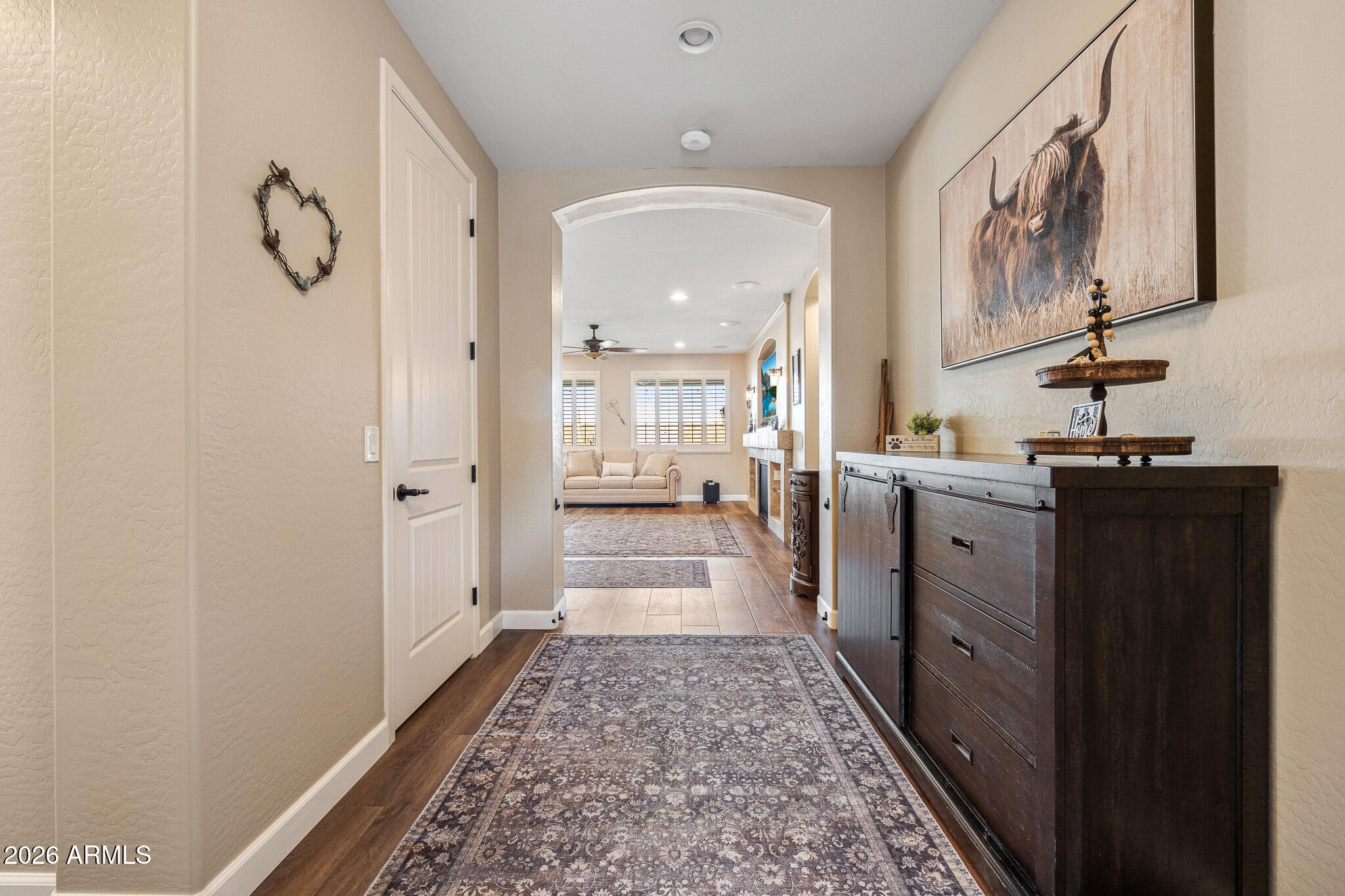 782 W HONEY LOCUST Avenue