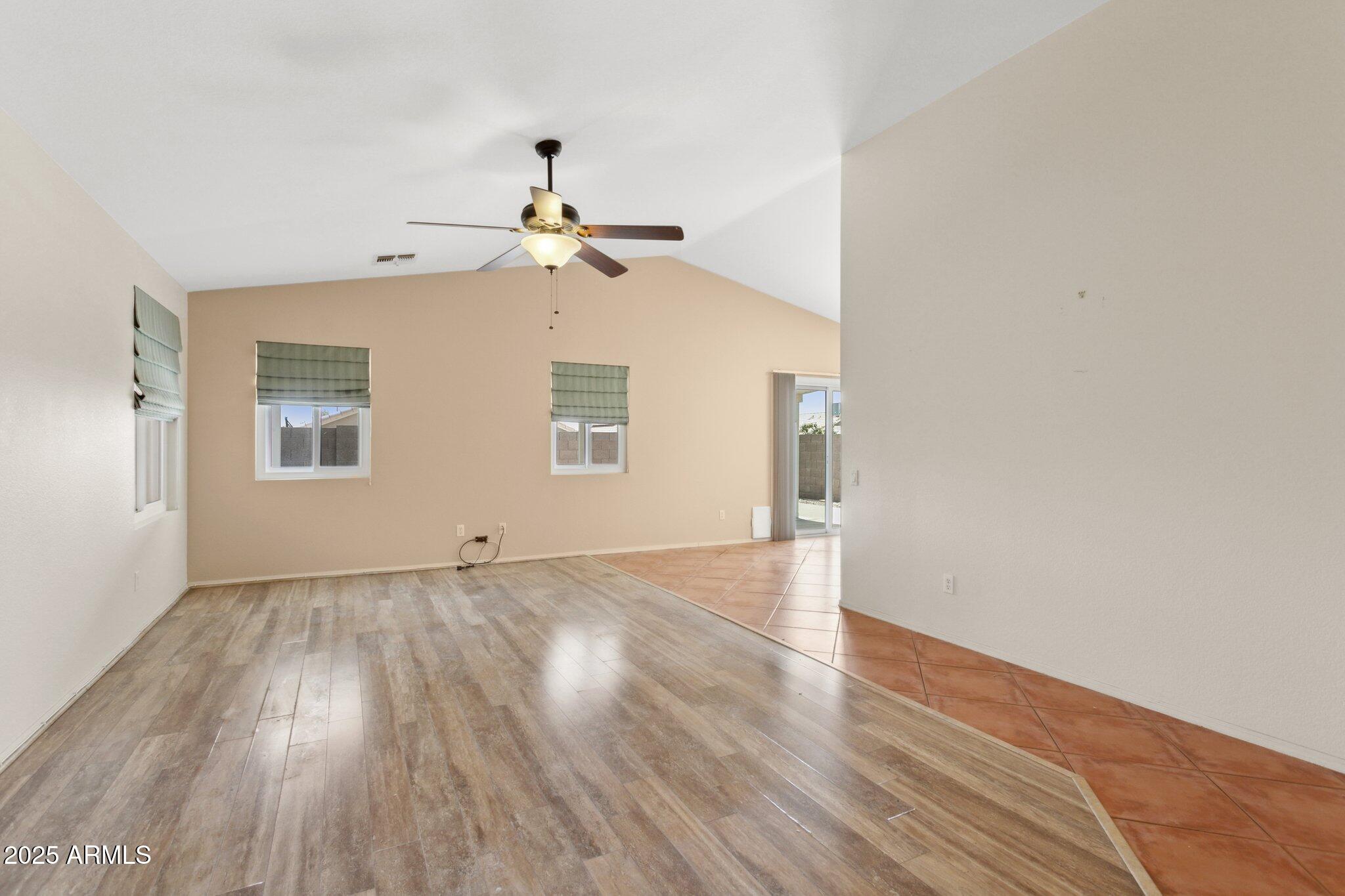 1945 W RENAISSANCE Avenue