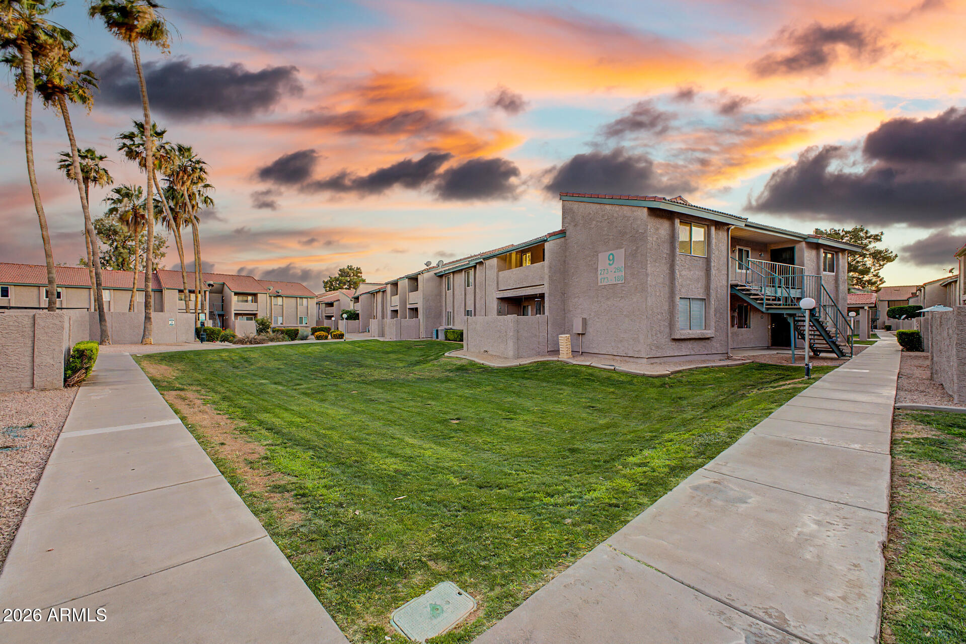 WOODGLEN SQUARE CONDOMINIUMS TRACT F - Residential