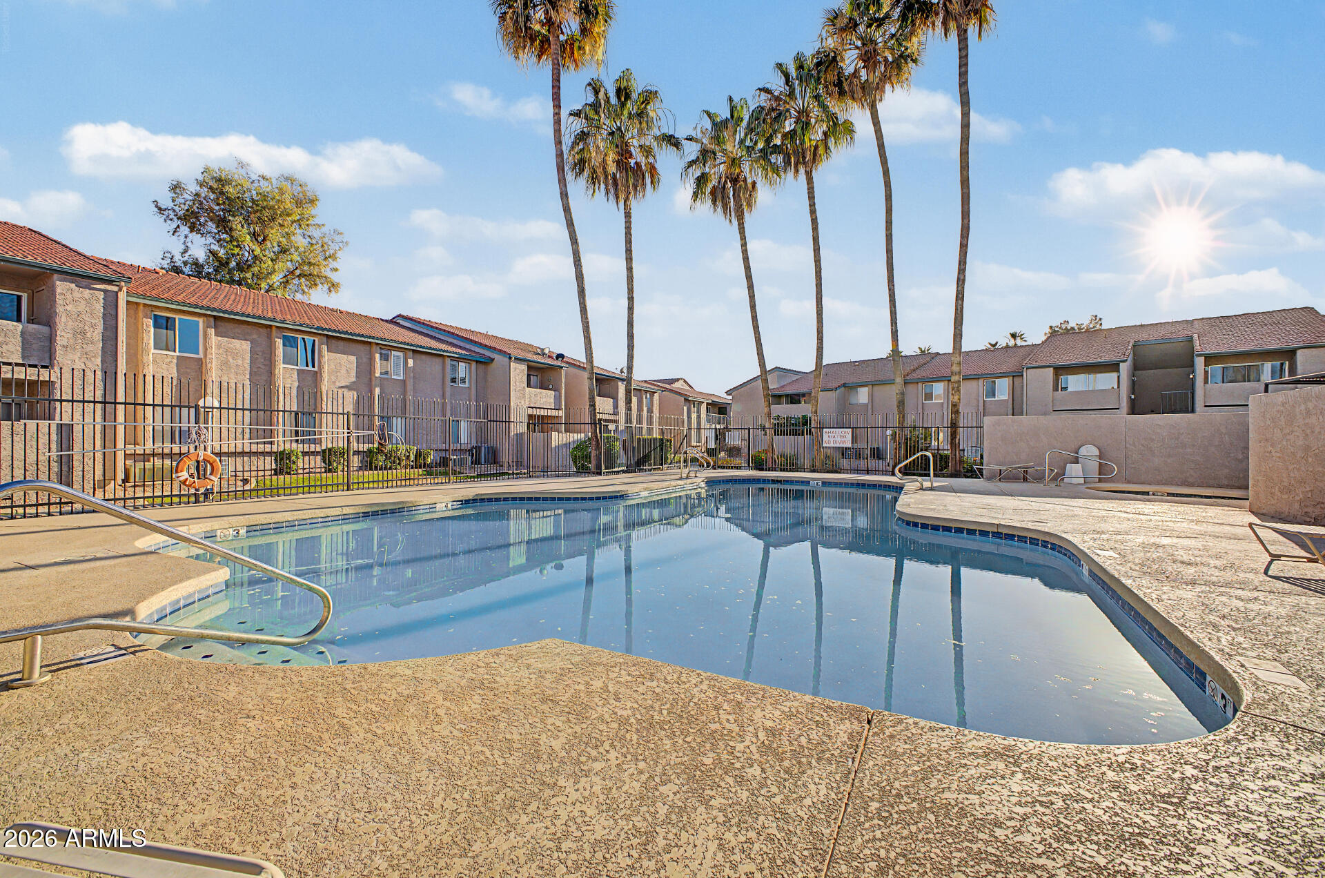WOODGLEN SQUARE CONDOMINIUMS TRACT F - Residential