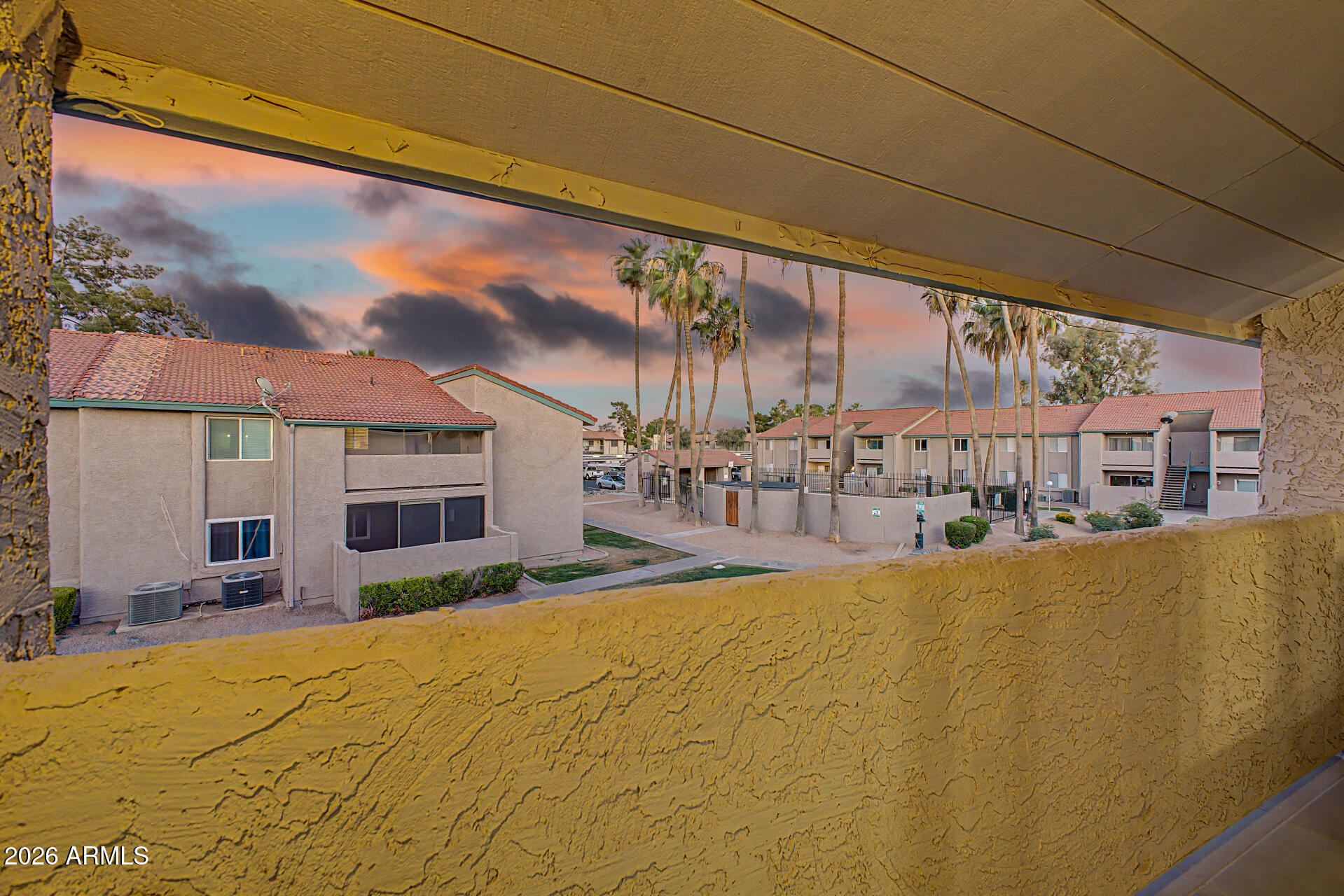 WOODGLEN SQUARE CONDOMINIUMS TRACT F - Residential