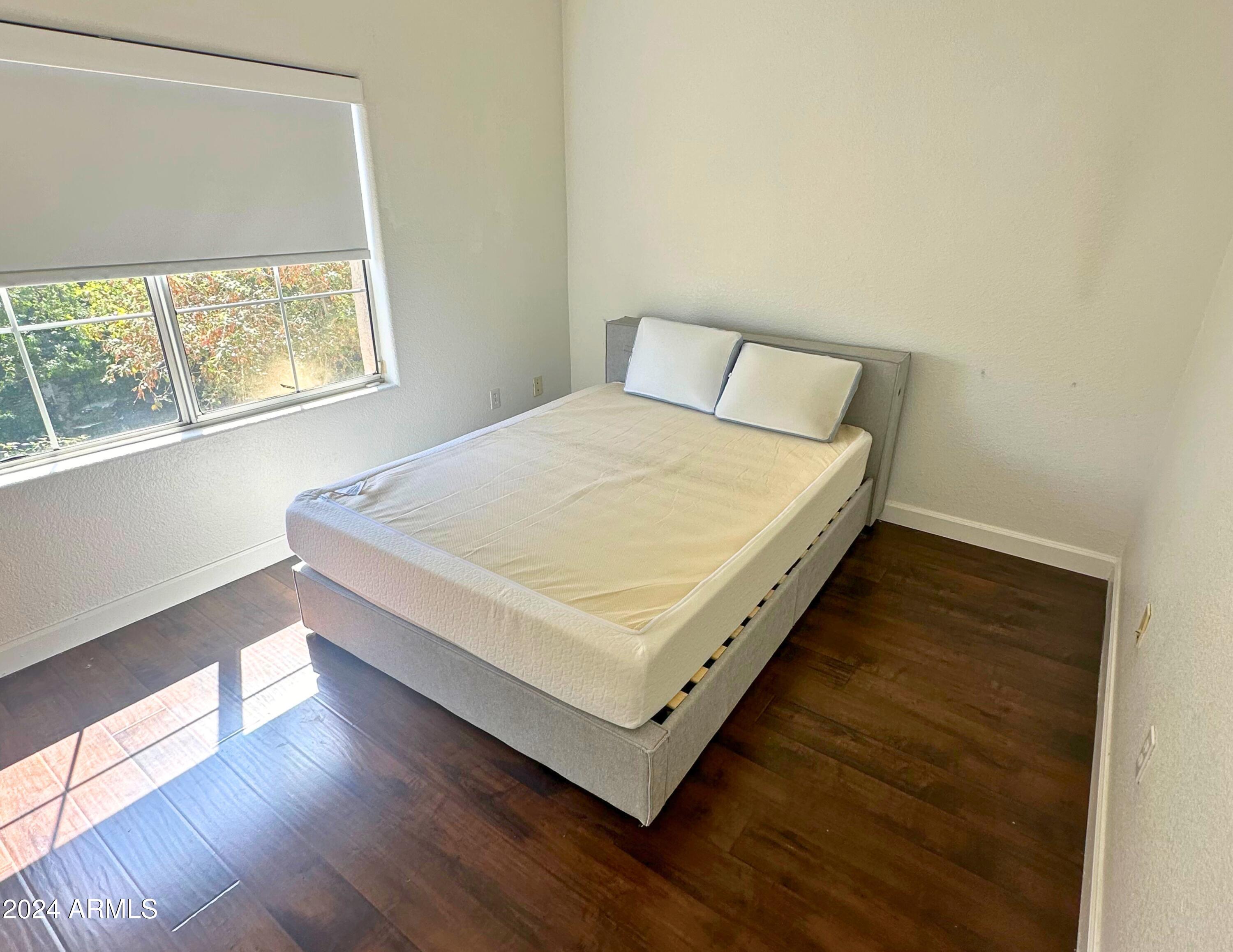 Phoenix, Arizona 85032, United States, 2 Bedrooms Bedrooms, ,2 BathroomsBathrooms,Residential,Pending,29610