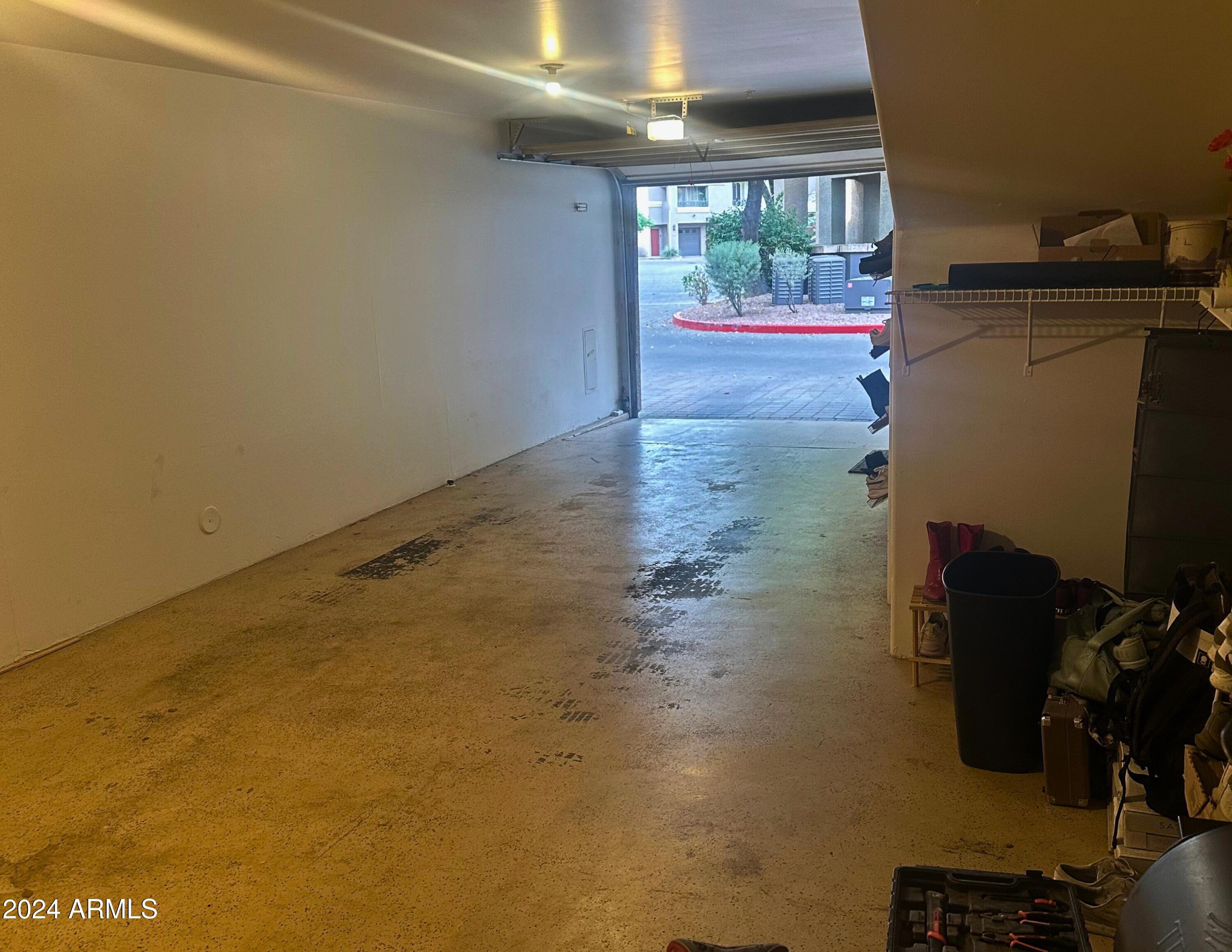 Phoenix, Arizona 85032, United States, 2 Bedrooms Bedrooms, ,2 BathroomsBathrooms,Residential,Pending,29610