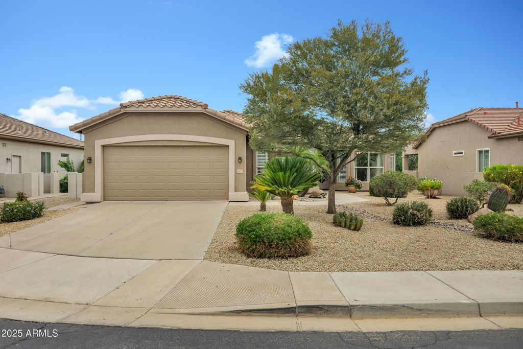 Photo of 6103 S Huachuca Way, Chandler, AZ 85249 (MLS # 6920883)