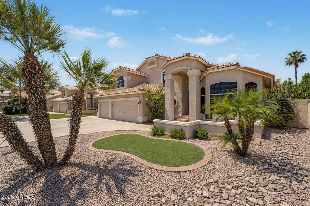 Photo of 7826 W Kerry Lane, Glendale, AZ 85308 (MLS # 7015700)
