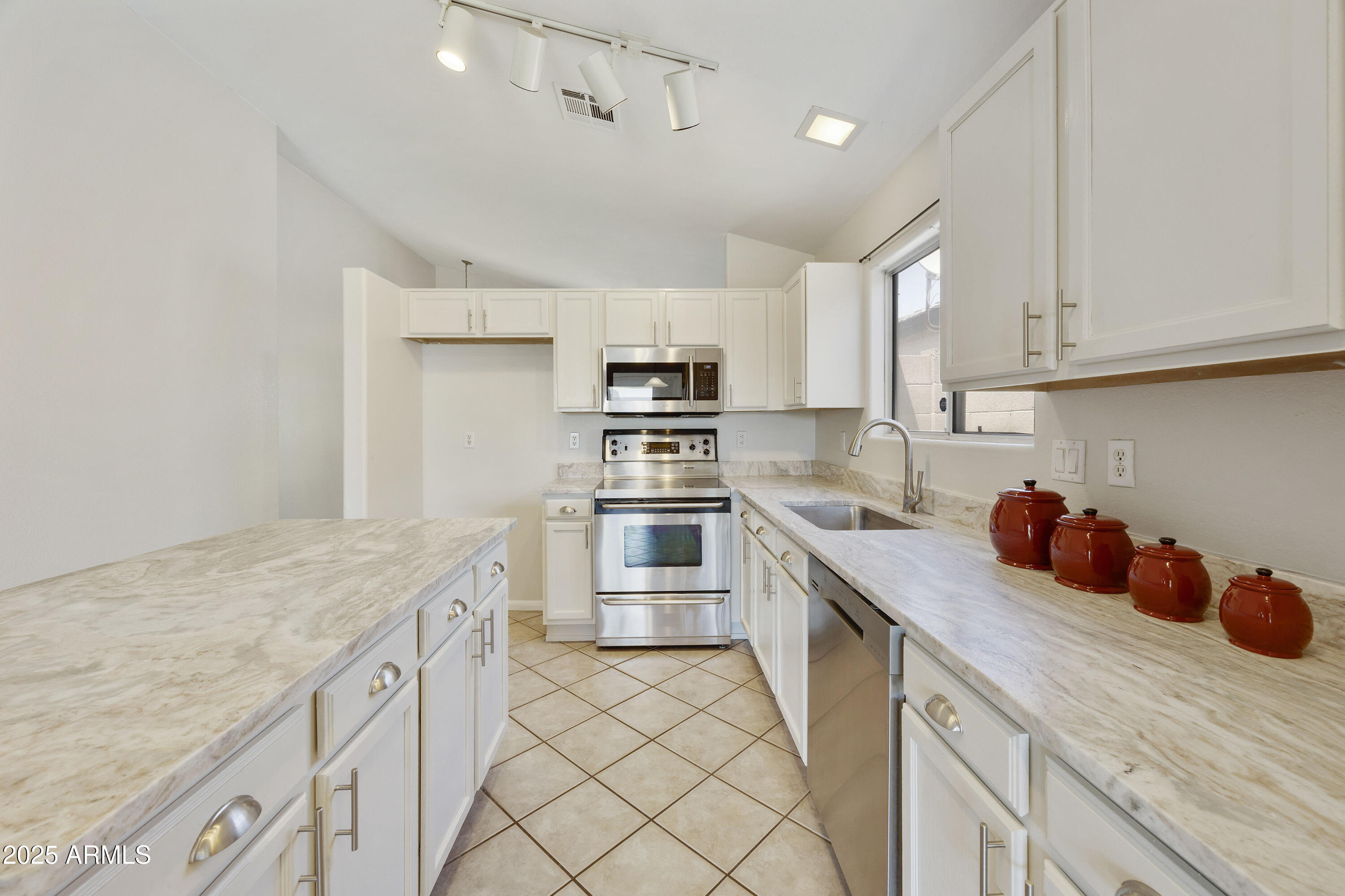 Phoenix, Arizona 85027, United States, 3 Bedrooms Bedrooms, ,2 BathroomsBathrooms,Residential,Active,151174