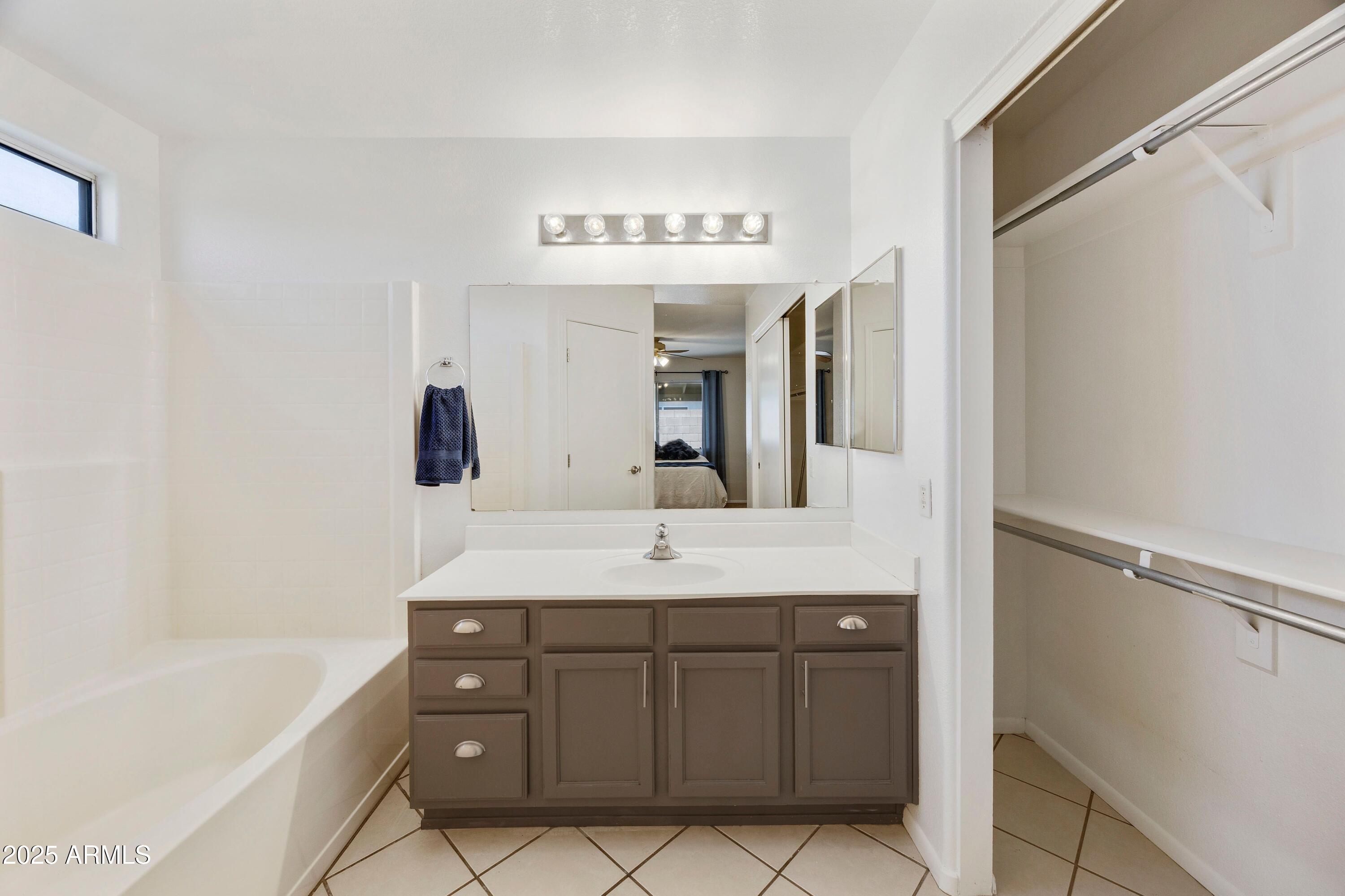 Phoenix, Arizona 85027, United States, 3 Bedrooms Bedrooms, ,2 BathroomsBathrooms,Residential,Active,151174