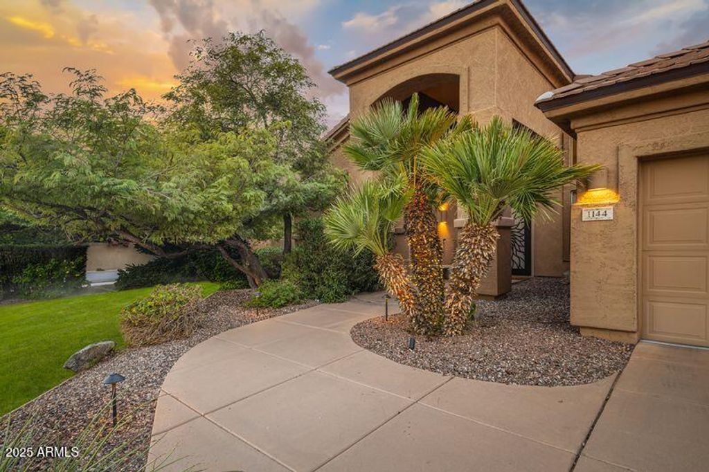 Photo of 1144 W Enfield Place, Chandler, AZ 85286 (MLS # 6931944)