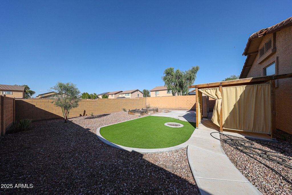 Photo of 25138 W Fremont Drive, Buckeye, AZ 85326 (MLS # 6925261)