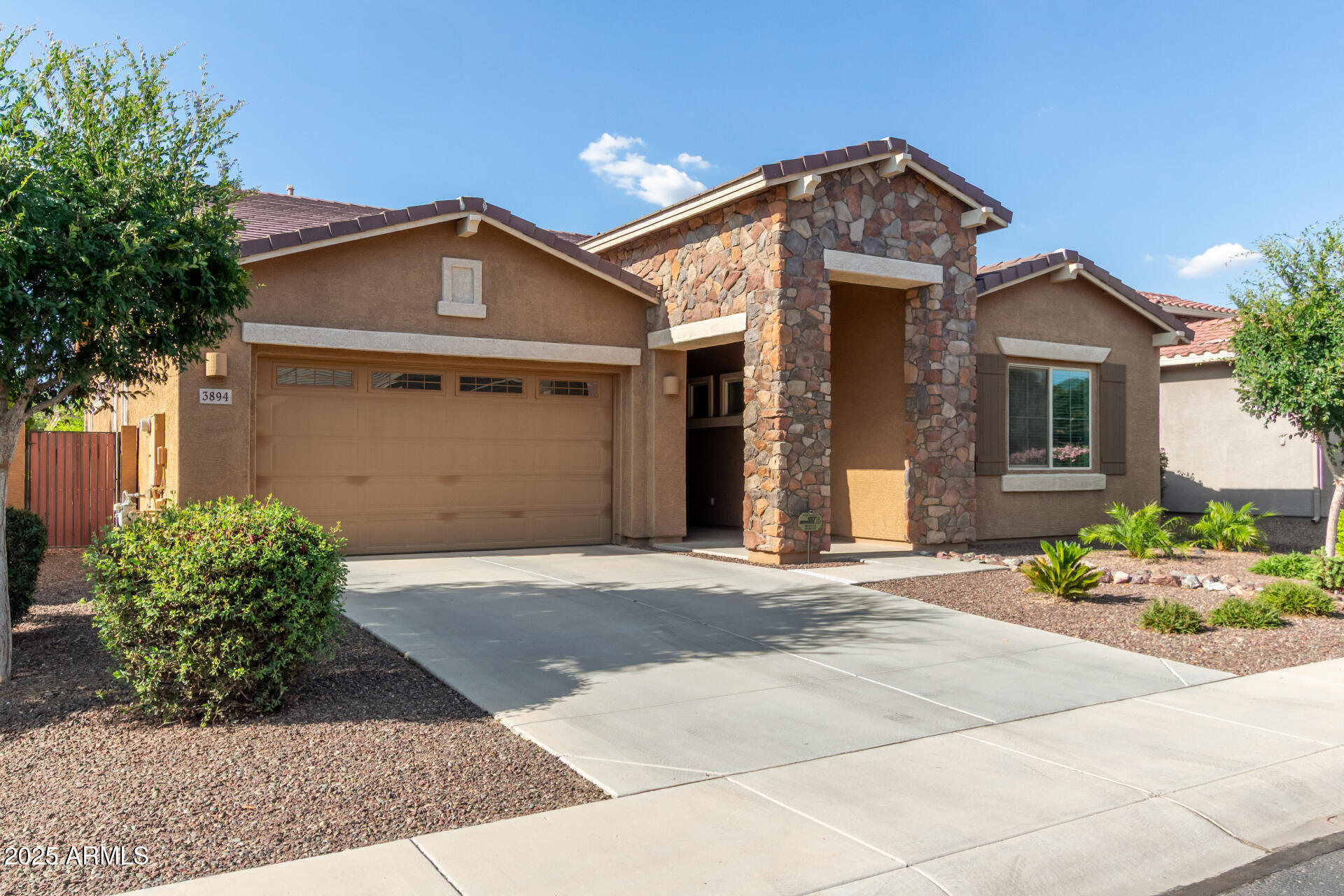 3894 E DOGWOOD Place