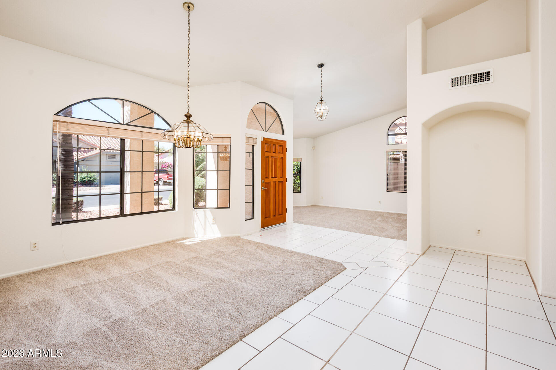 231 N COTTONWOOD Drive