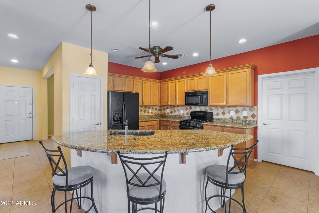 Photo of 42609 W Milky Way, Maricopa, AZ 85138 (MLS # 6945820)