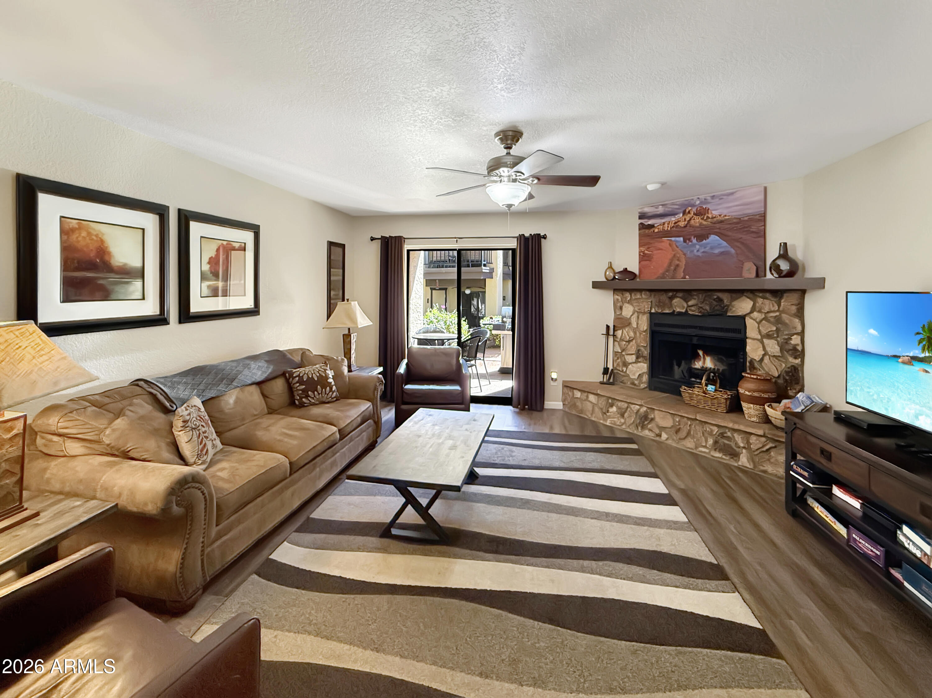 16 CANYON Spur