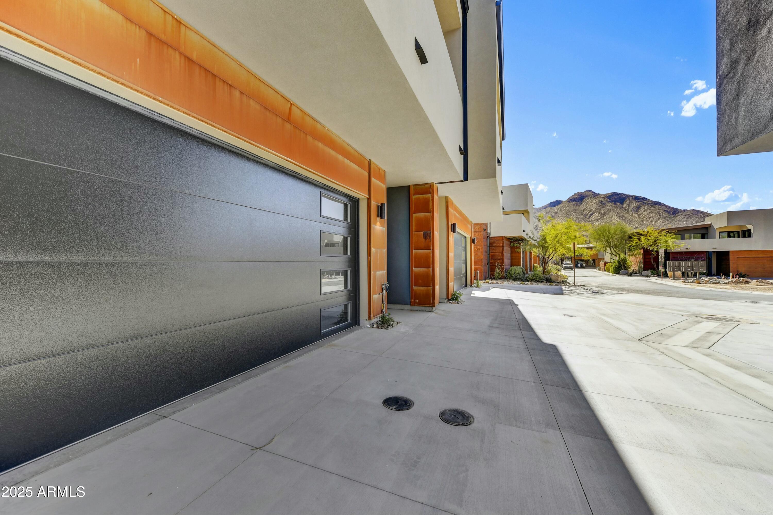 6525 E CAVE CREEK Road 300