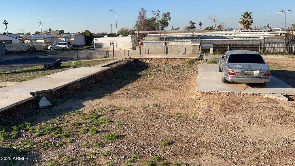 Photo of 4338 E Ellis Street #58, Phoenix, AZ 85042 (MLS # 6951616)