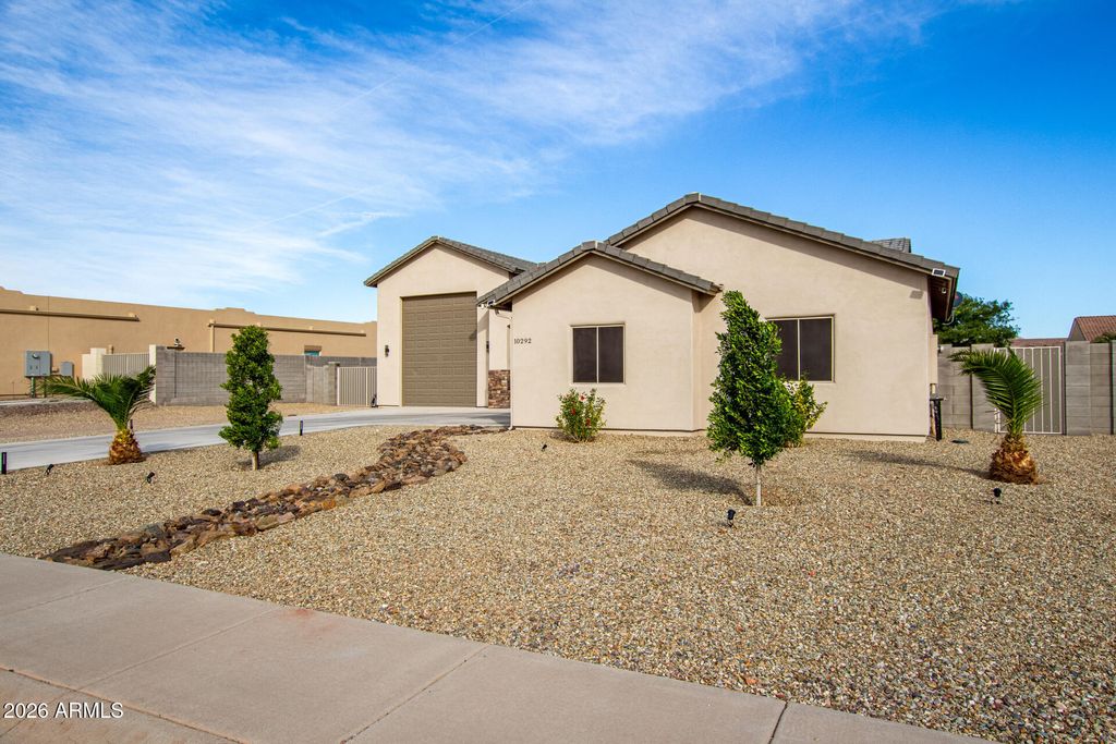 Photo of 10292 W Appaloosa Trail, Casa Grande, AZ 85194 (MLS # 6980574)