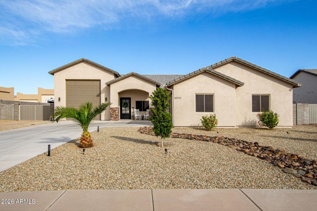 Photo of 10292 W Appaloosa Trail, Casa Grande, AZ 85194 (MLS # 6980574)