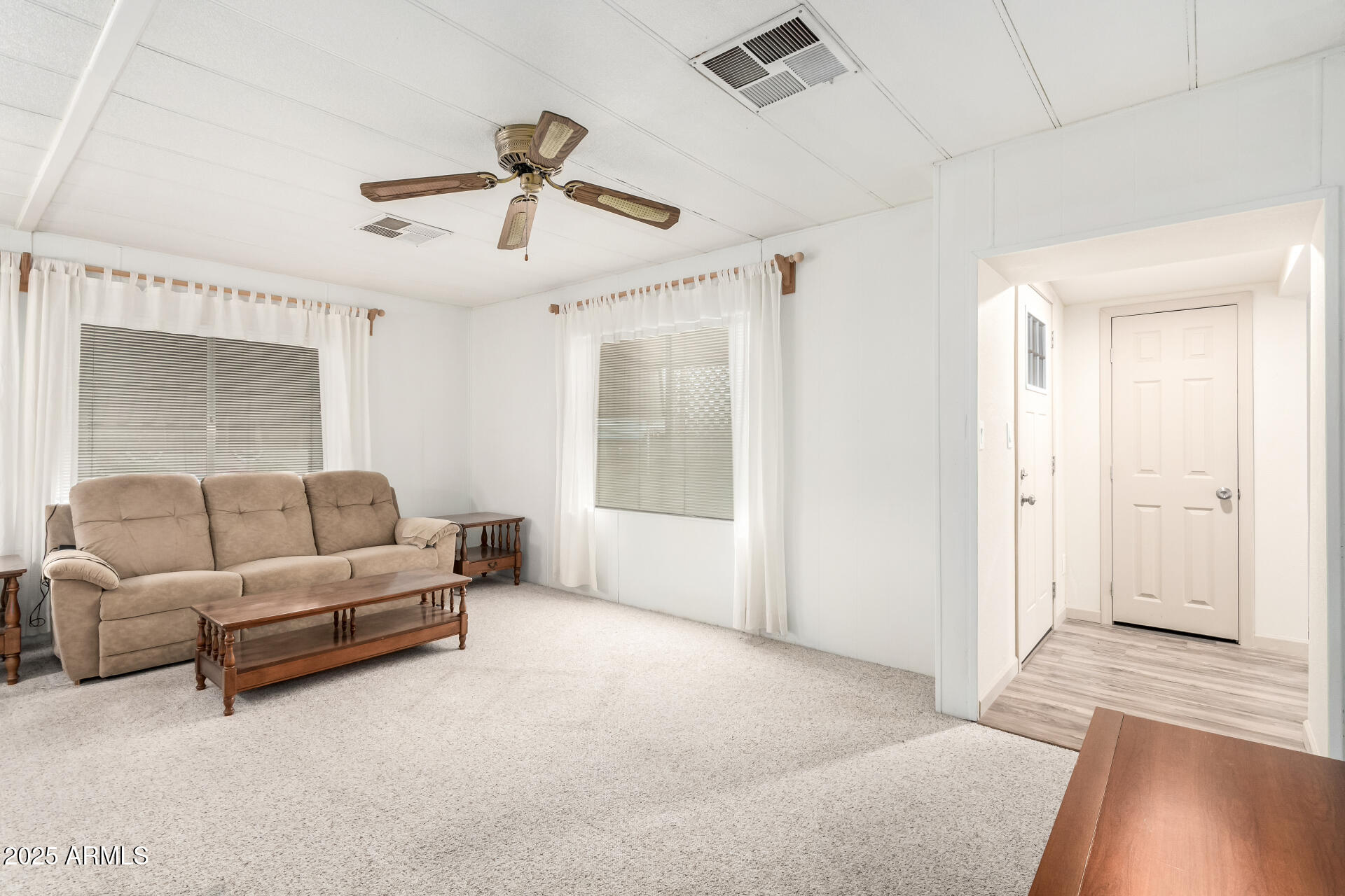 2050 W DUNLAP Avenue R434