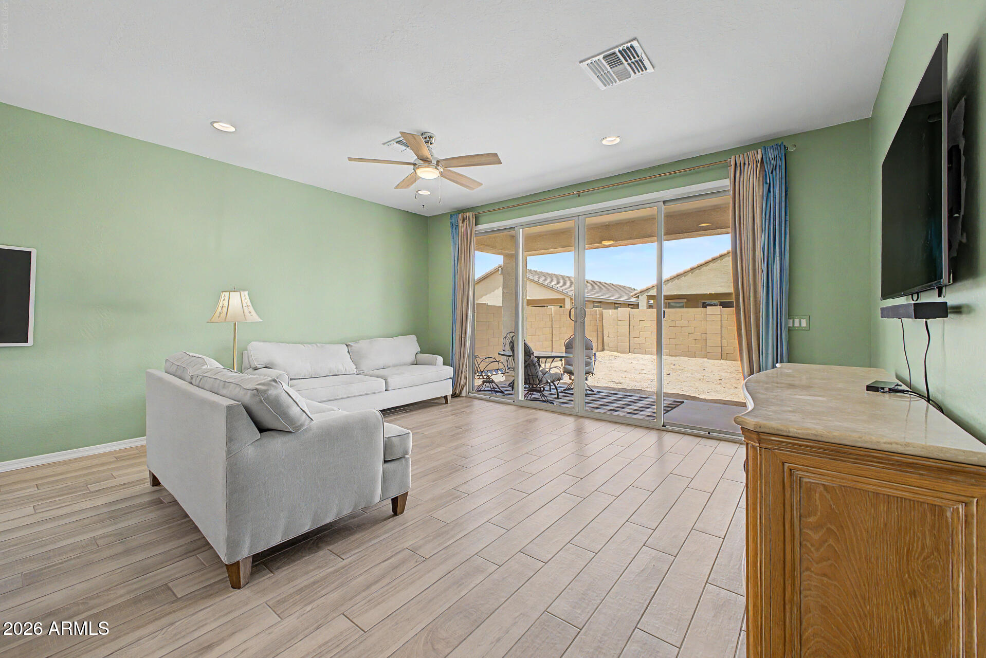 40140 W ELM Drive