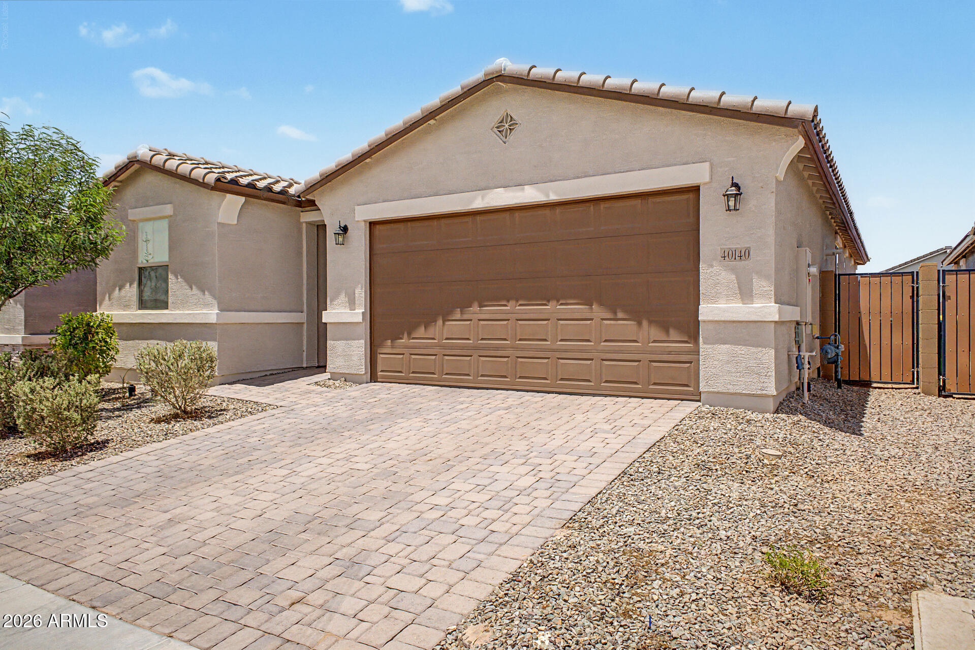40140 W ELM Drive