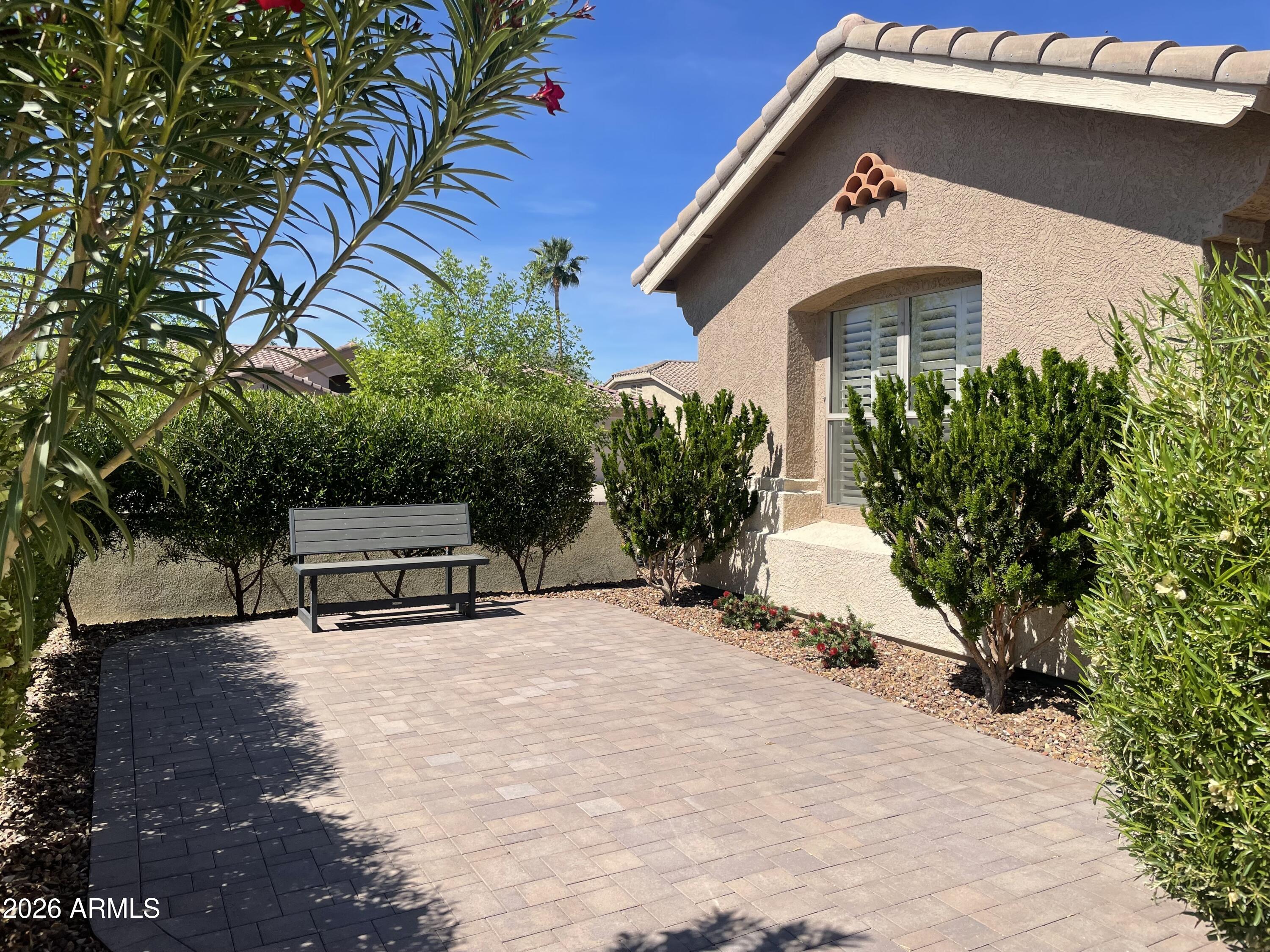 2060 E FLINTLOCK Way