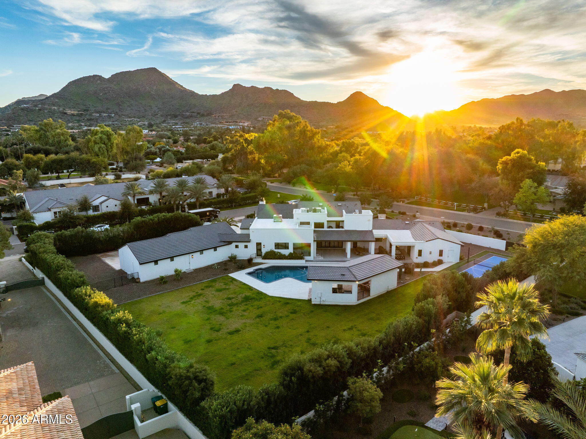 8625 N MORNING GLORY Road