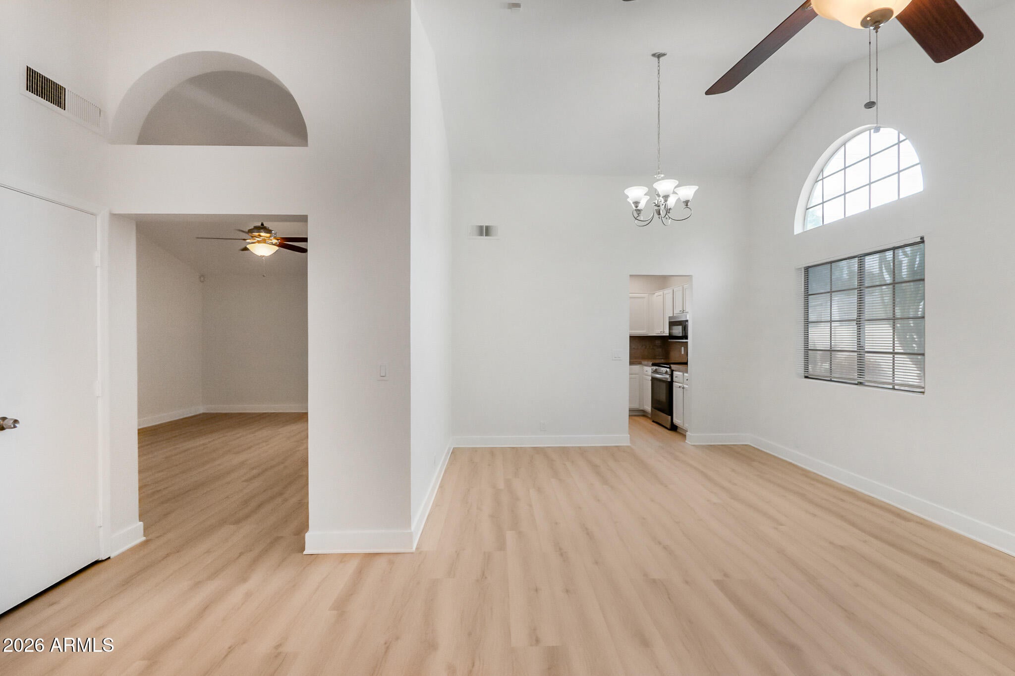620 S LAVEEN Drive