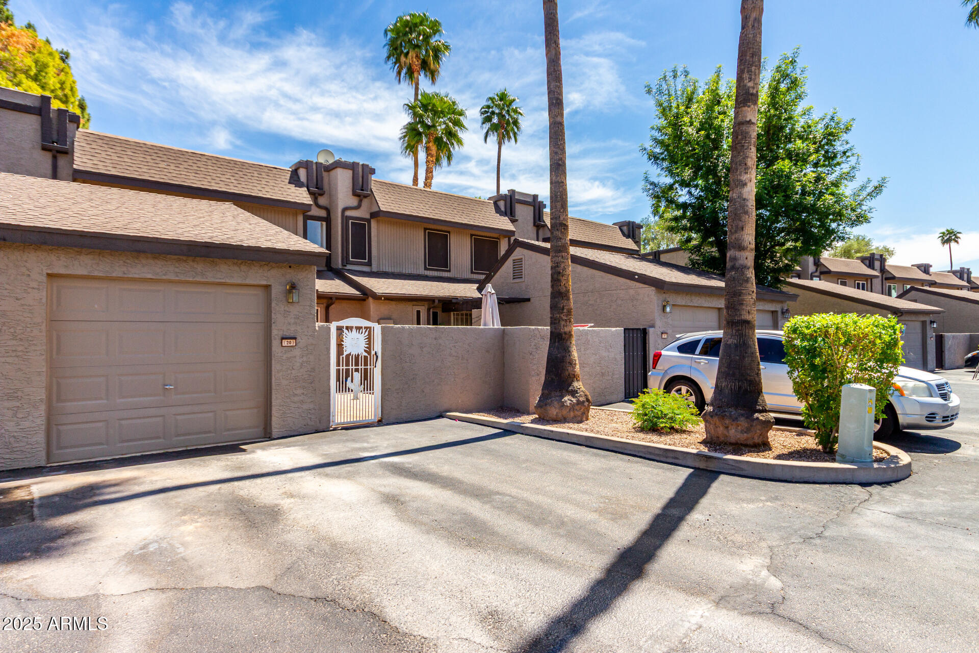 2232 W LINDNER Avenue 20