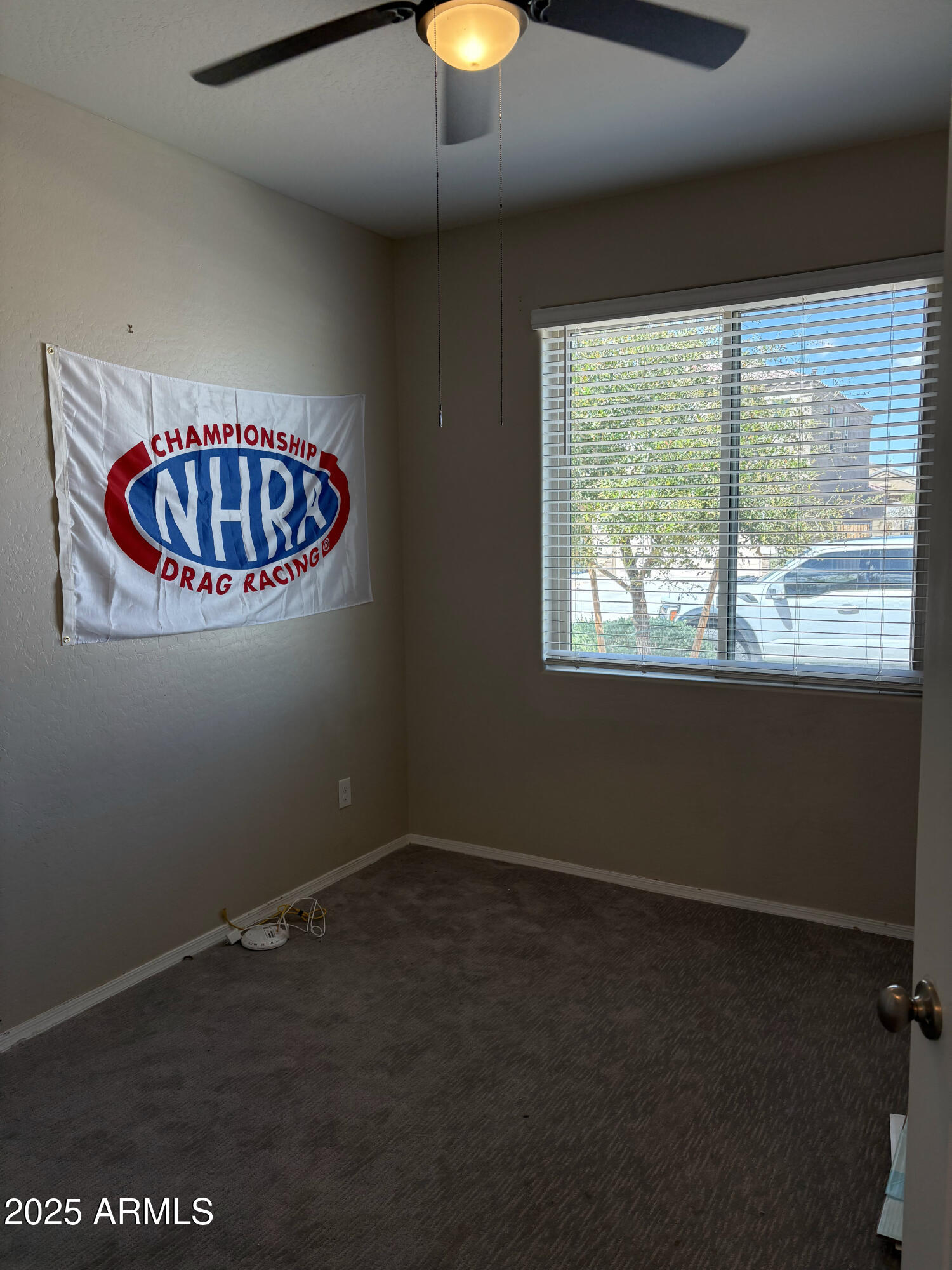 30997 W FAIRMOUNT Avenue