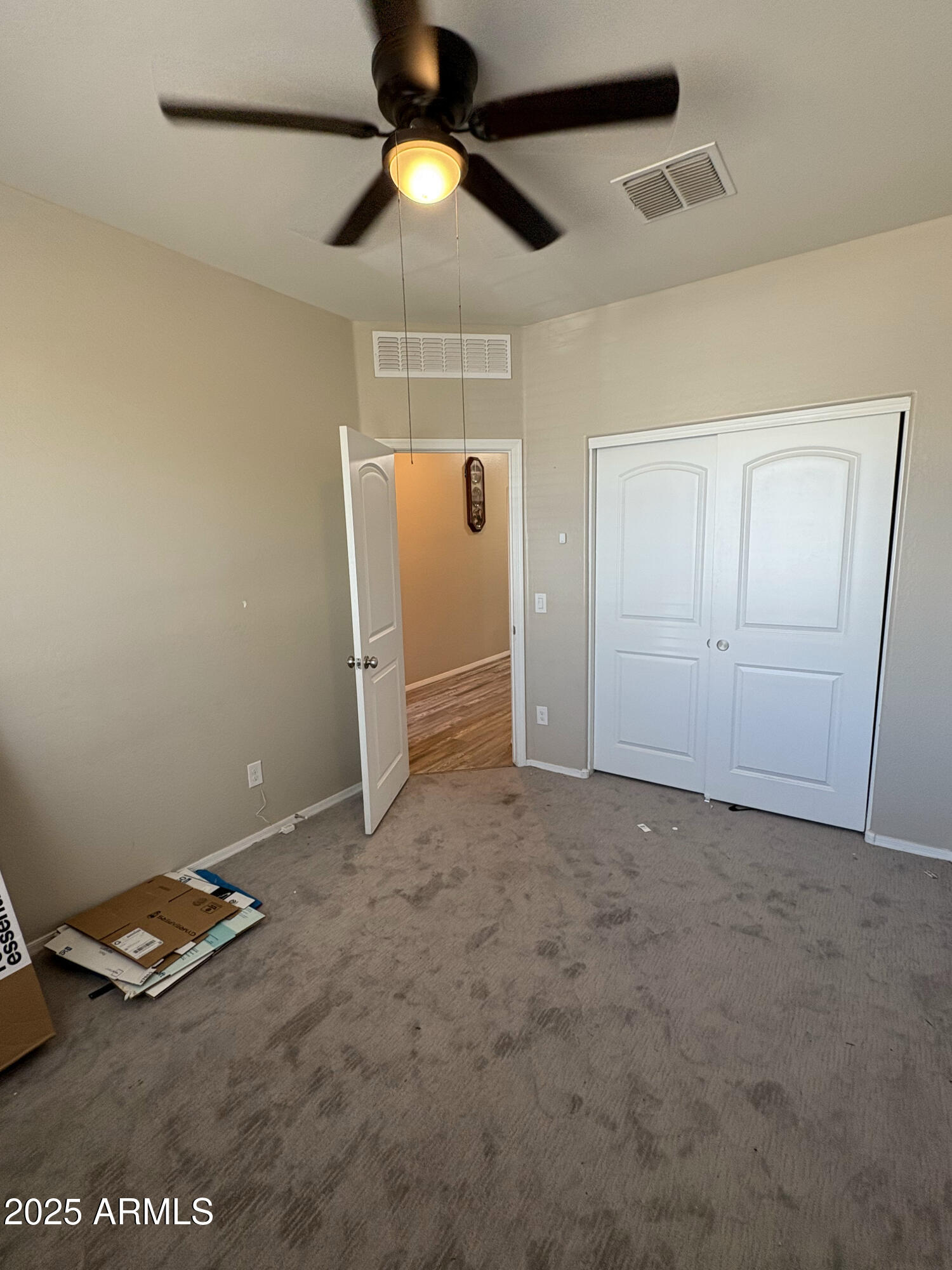 30997 W FAIRMOUNT Avenue