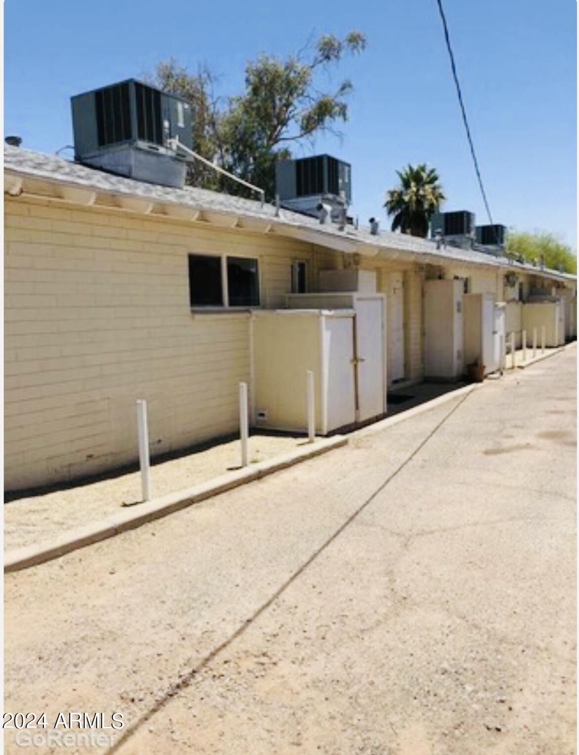 2019 W TURNEY Avenue