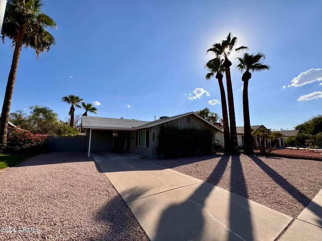 Photo of 1869 E Geneva Drive, Tempe, AZ 85282 (MLS # 6851200)