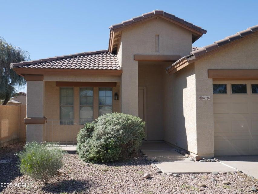 4524 S 25th Drive